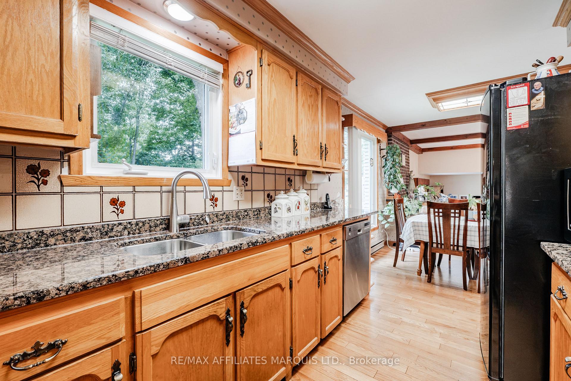 Photo 17 of 645 Dundas Crescent, Cornwall, Cornwall — HOMEH