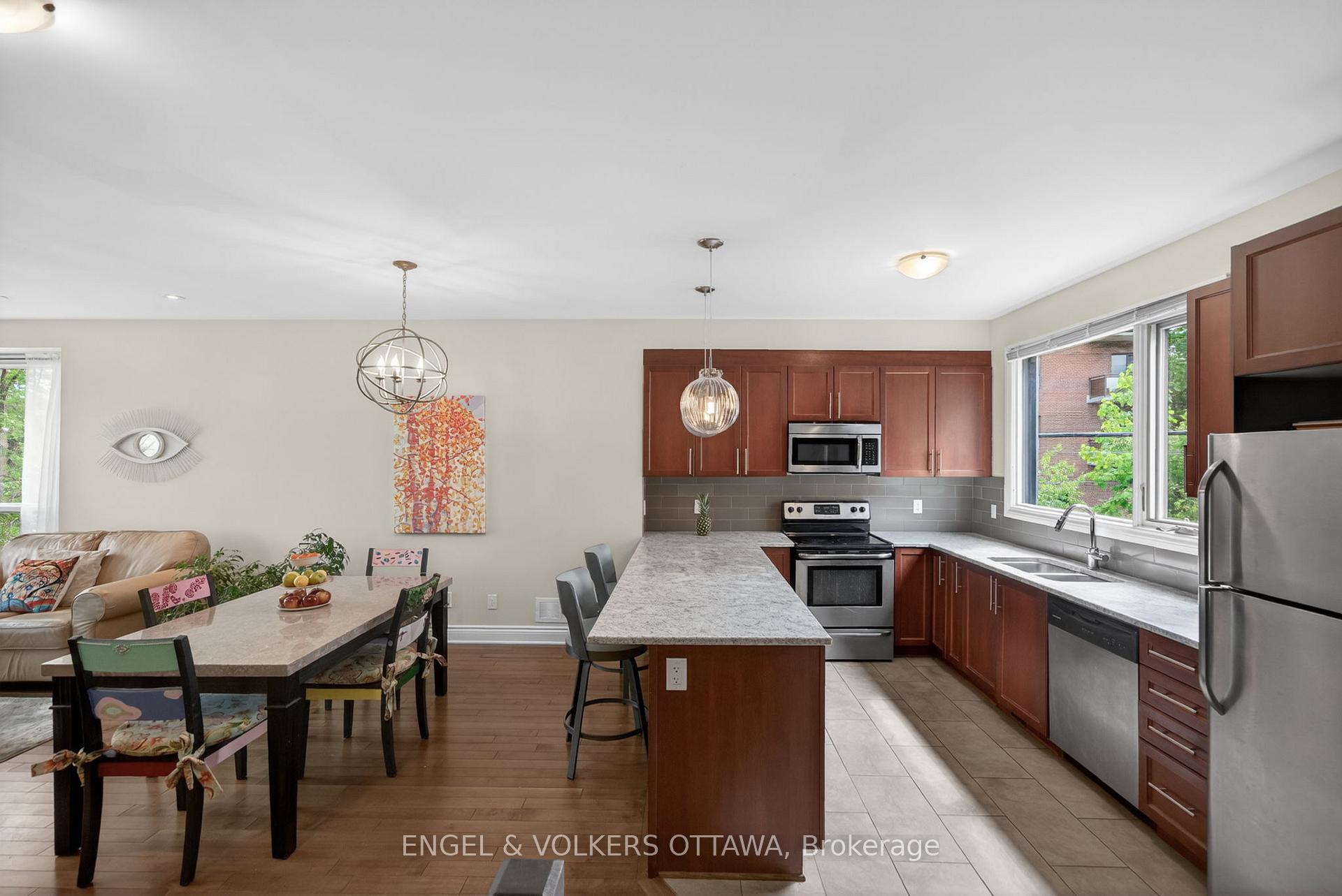 Photo 10 of 1896 Carling Avenue, Ottawa, McKellar Heights/Glabar Park — HOMEH