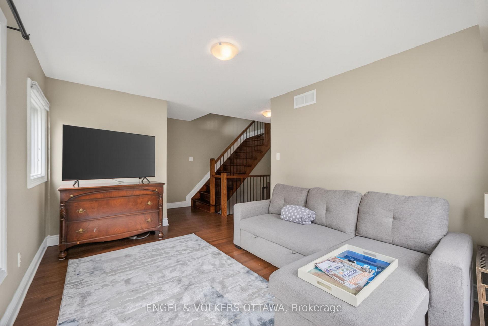 Photo 18 of 1896 Carling Avenue, Ottawa, McKellar Heights/Glabar Park — HOMEH
