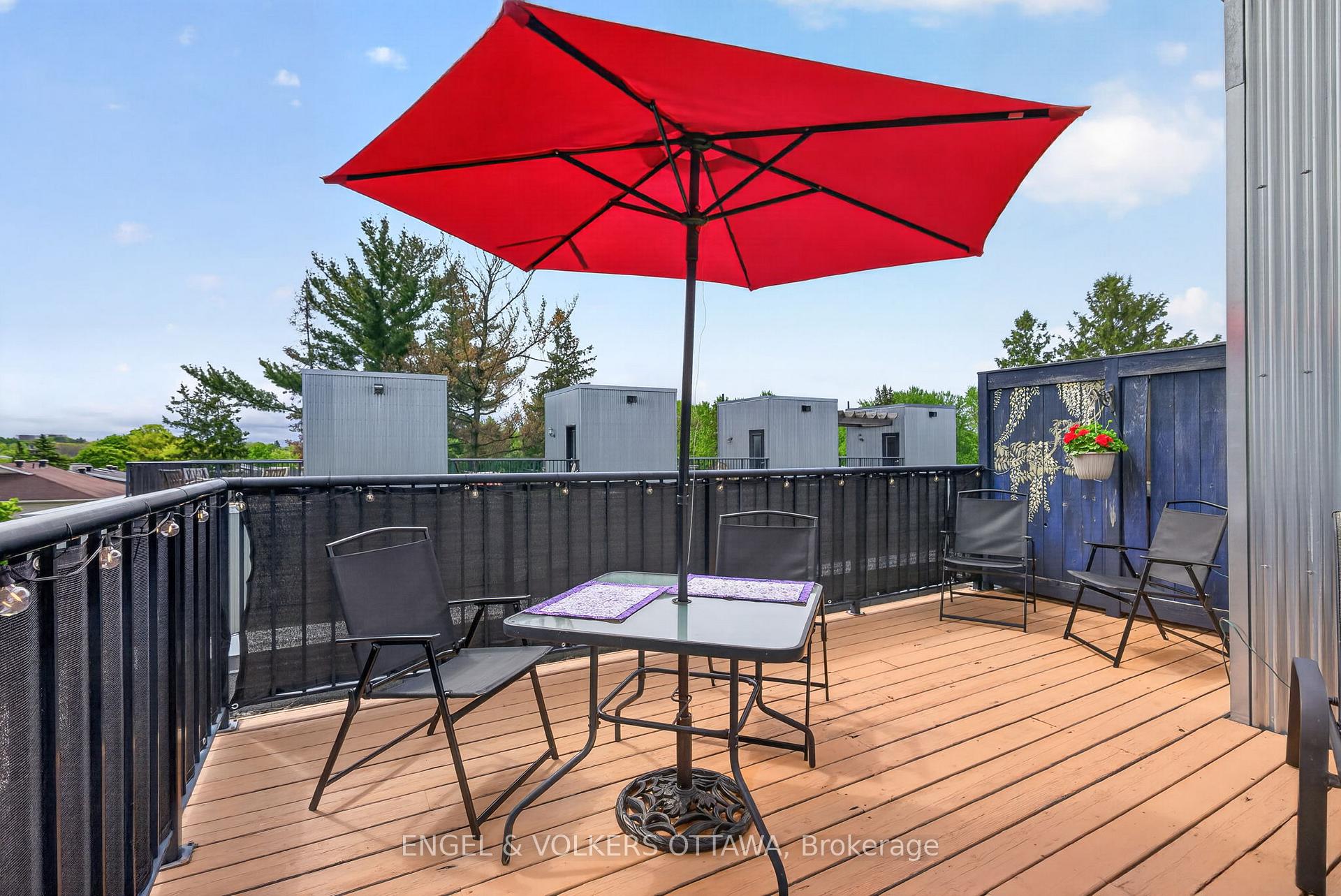 Photo 32 of 1896 Carling Avenue, Ottawa, McKellar Heights/Glabar Park — HOMEH