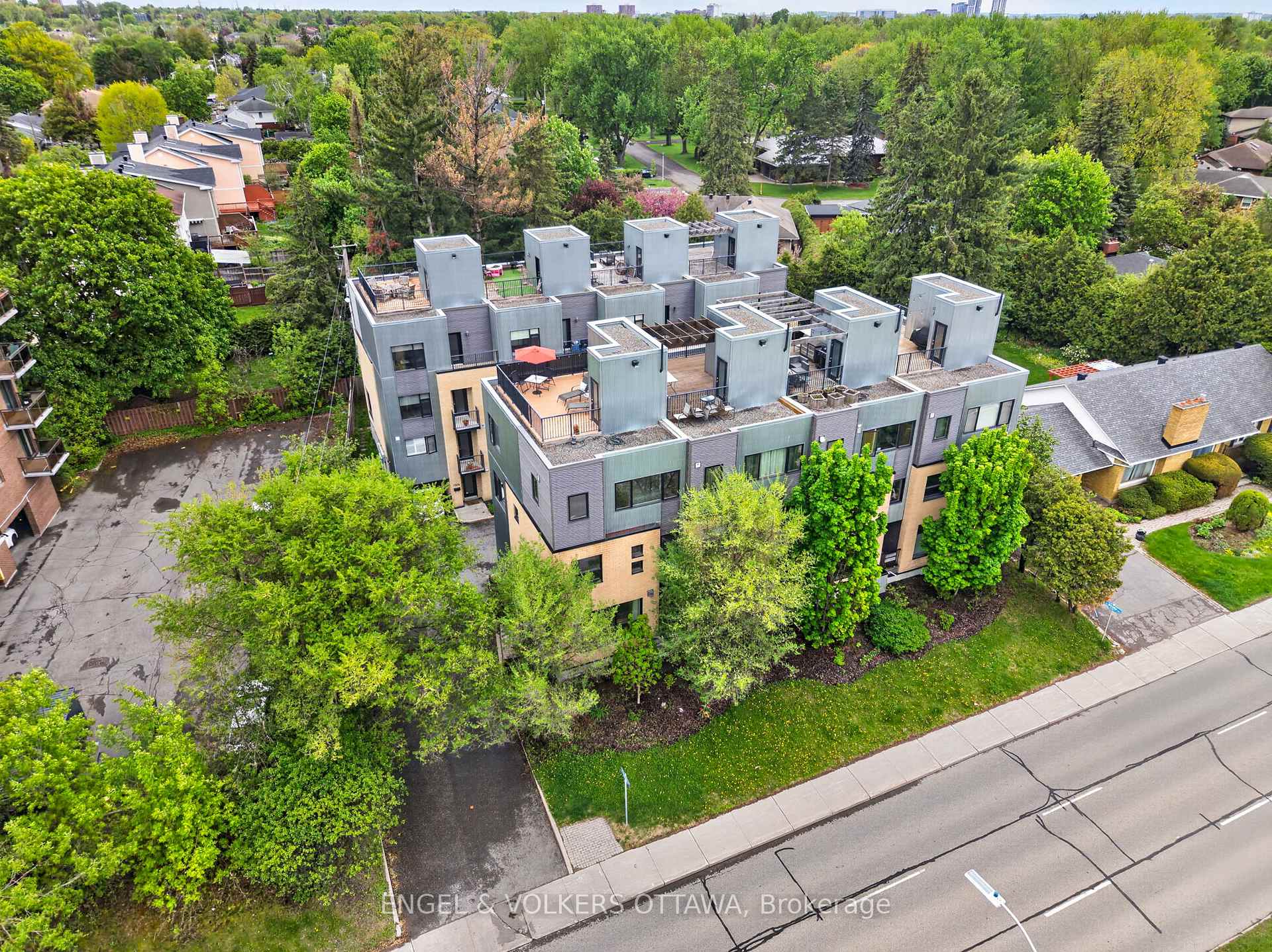 Photo 35 of 1896 Carling Avenue, Ottawa, McKellar Heights/Glabar Park — HOMEH