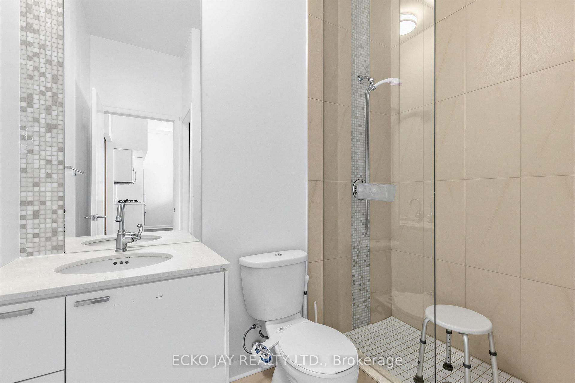 Photo 13 of Unit 3506, 375 King Street W, Toronto, Waterfront Communities — HOMEH