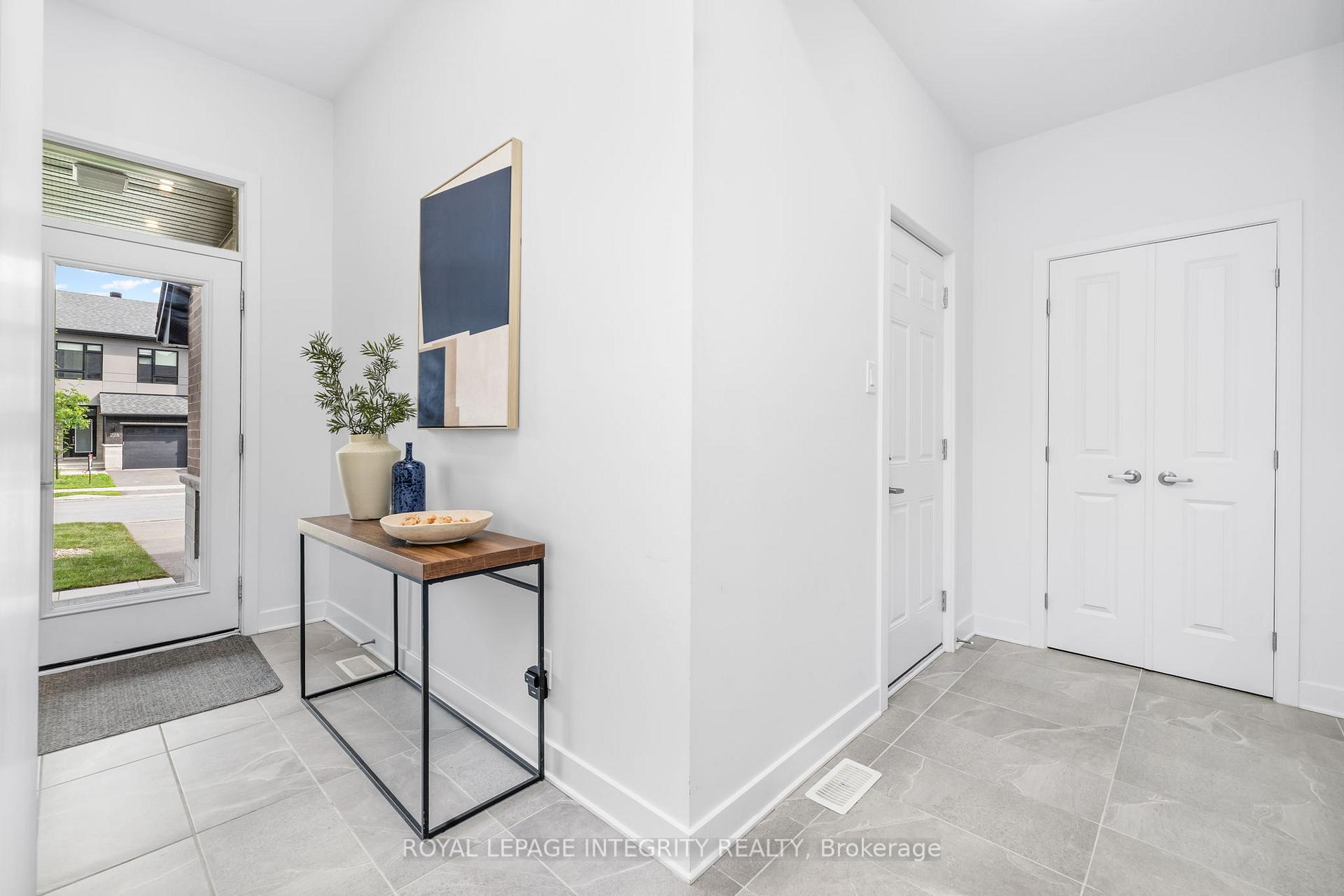 Photo 3 of 213 Bristol Crescent, North Grenville, Kemptville — HOMEH