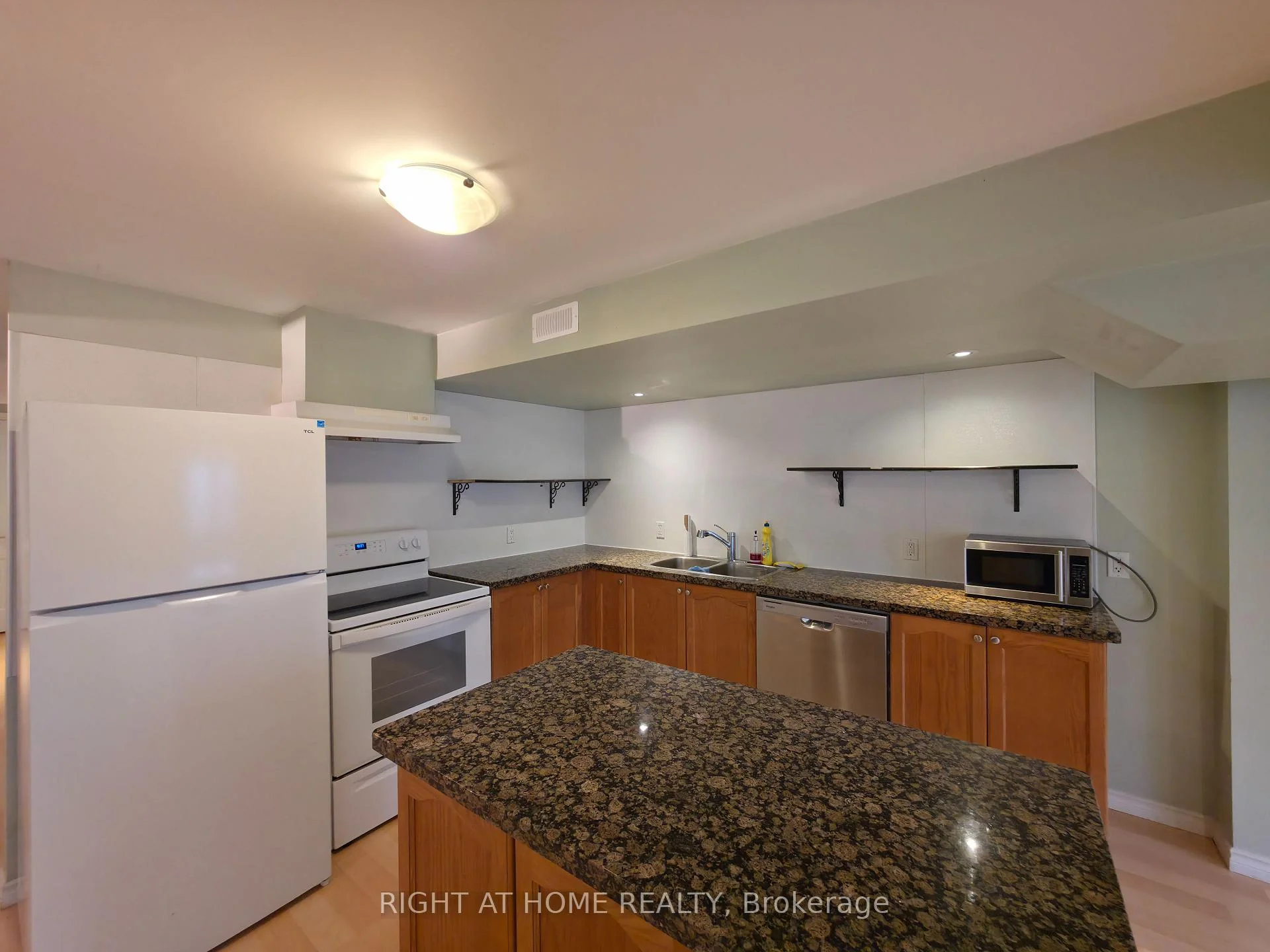 Photo 18 of Unit Lower, 163 Williamson Drive E, Ajax, Northeast Ajax — HOMEH