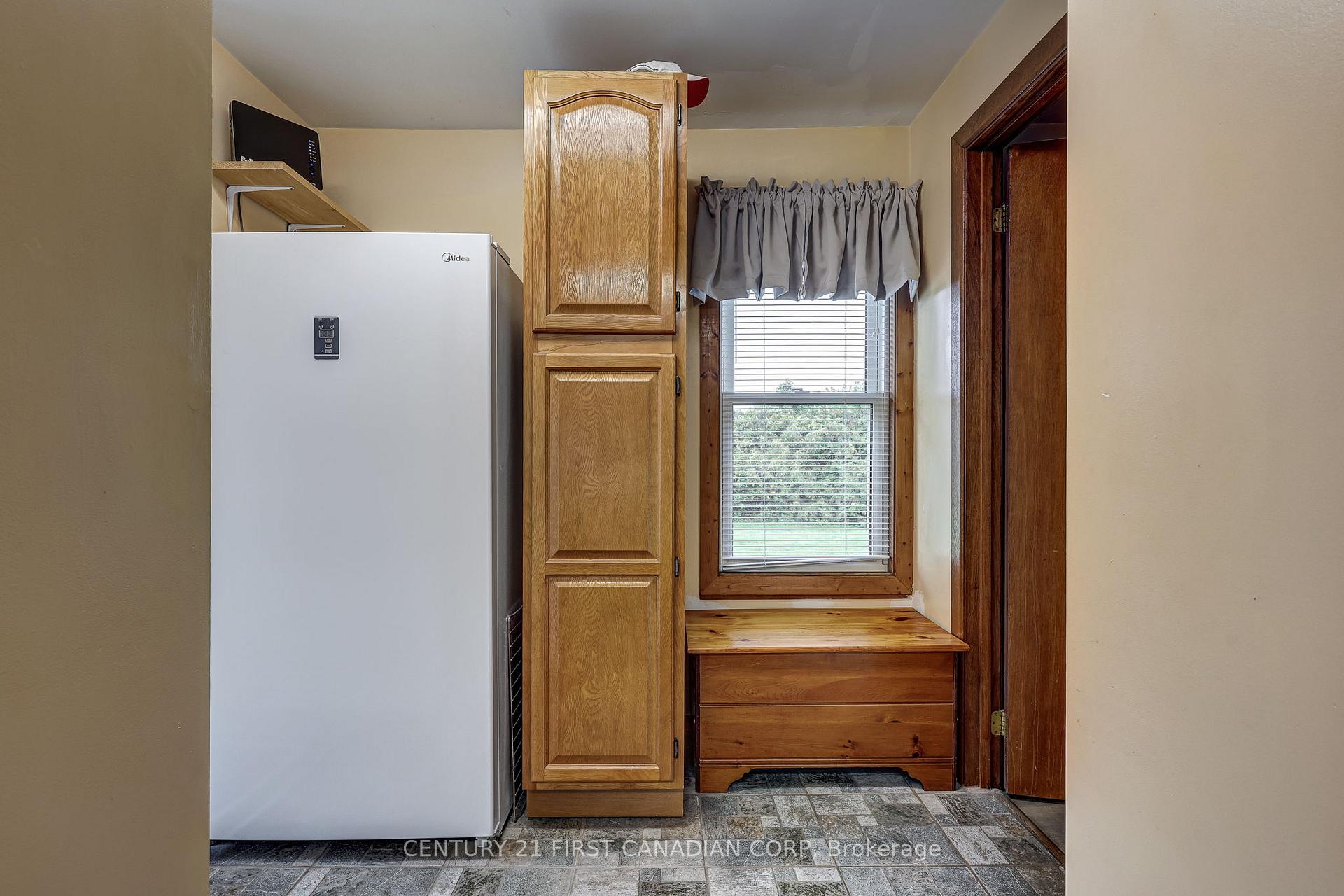Photo 12 of 45687 Fruit Ridge Line, Central Elgin, Rural Central Elgin — HOMEH
