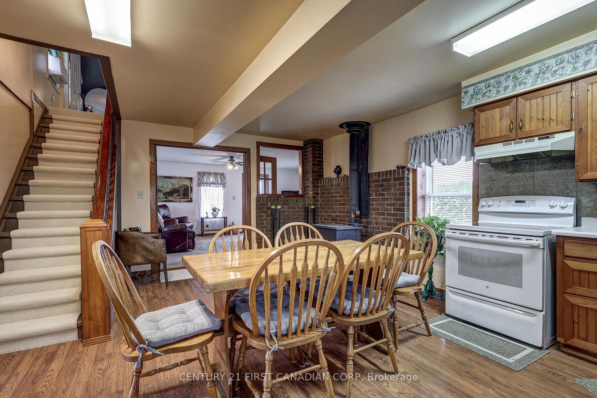 Photo 23 of 45687 Fruit Ridge Line, Central Elgin, Rural Central Elgin — HOMEH
