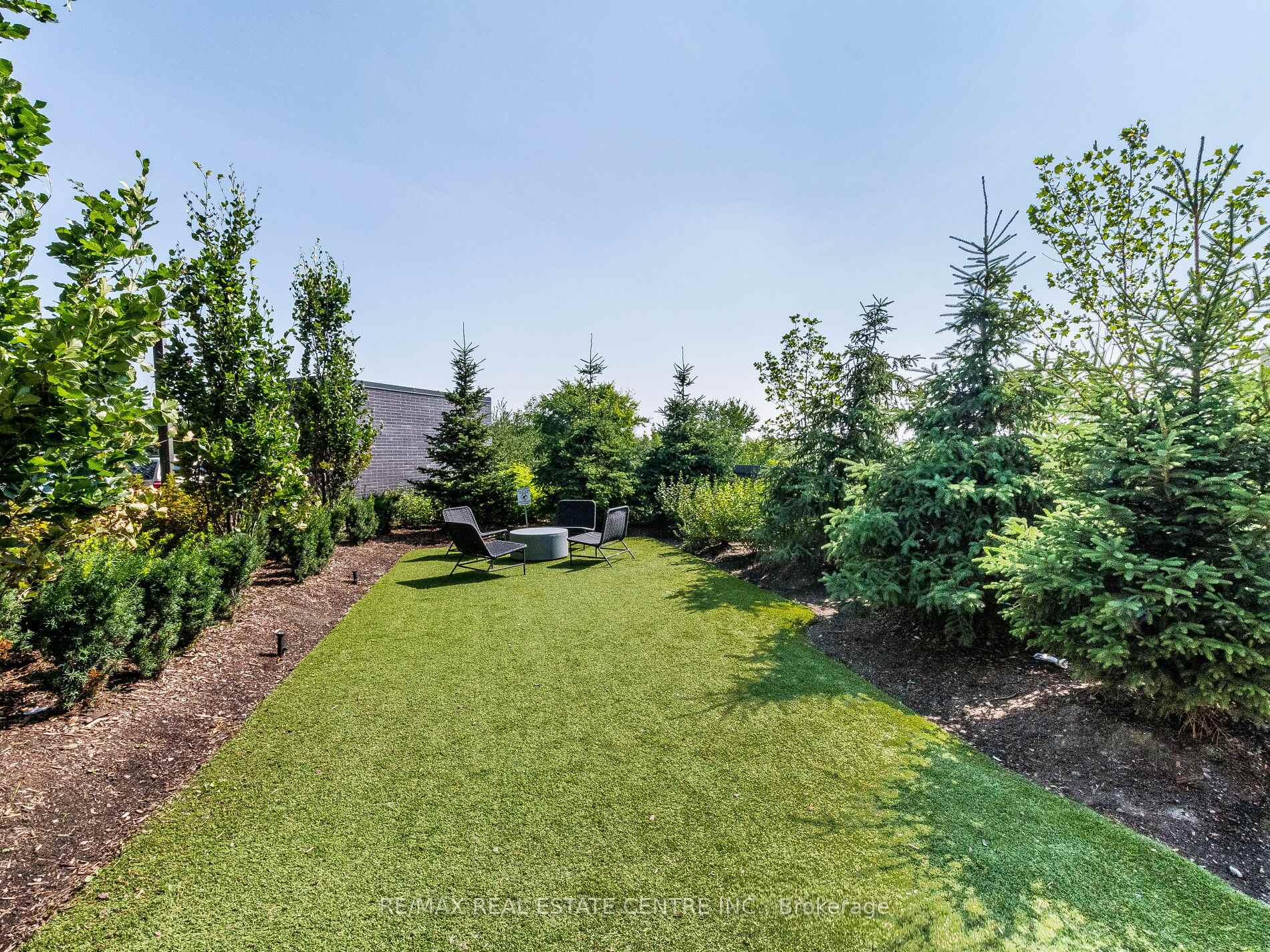 Photo 6 of Unit 211, 215 Veterans Drive, Brampton, Northwest Brampton — HOMEH