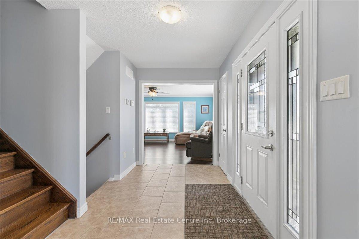 Photo 7 of 128 Ingram Drive, Guelph, Victoria North — HOMEH