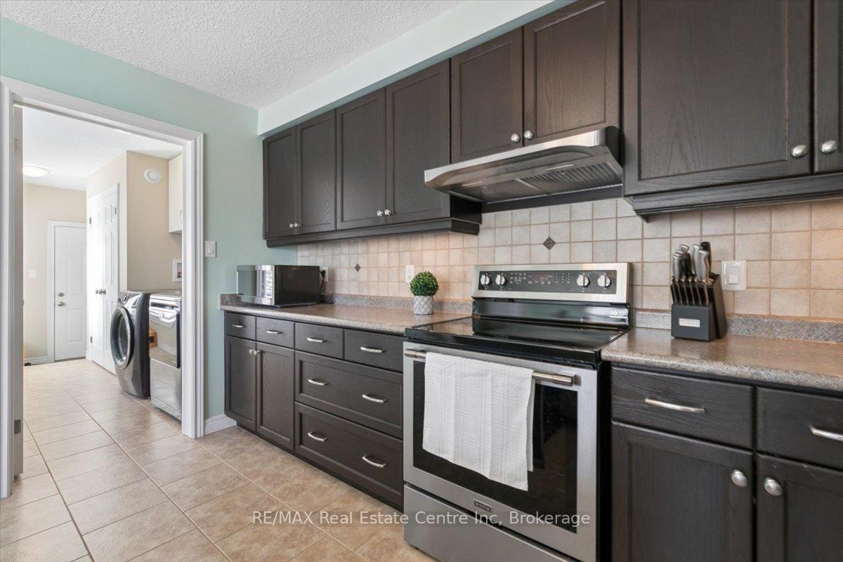 Photo 18 of 128 Ingram Drive, Guelph, Victoria North — HOMEH
