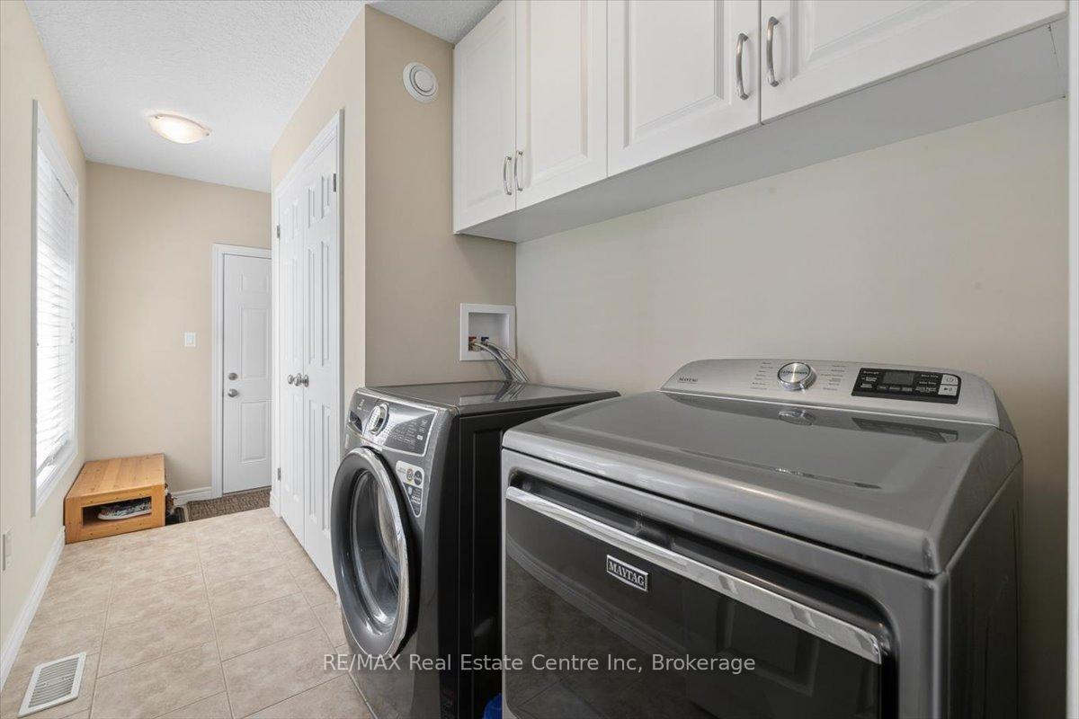 Photo 22 of 128 Ingram Drive, Guelph, Victoria North — HOMEH