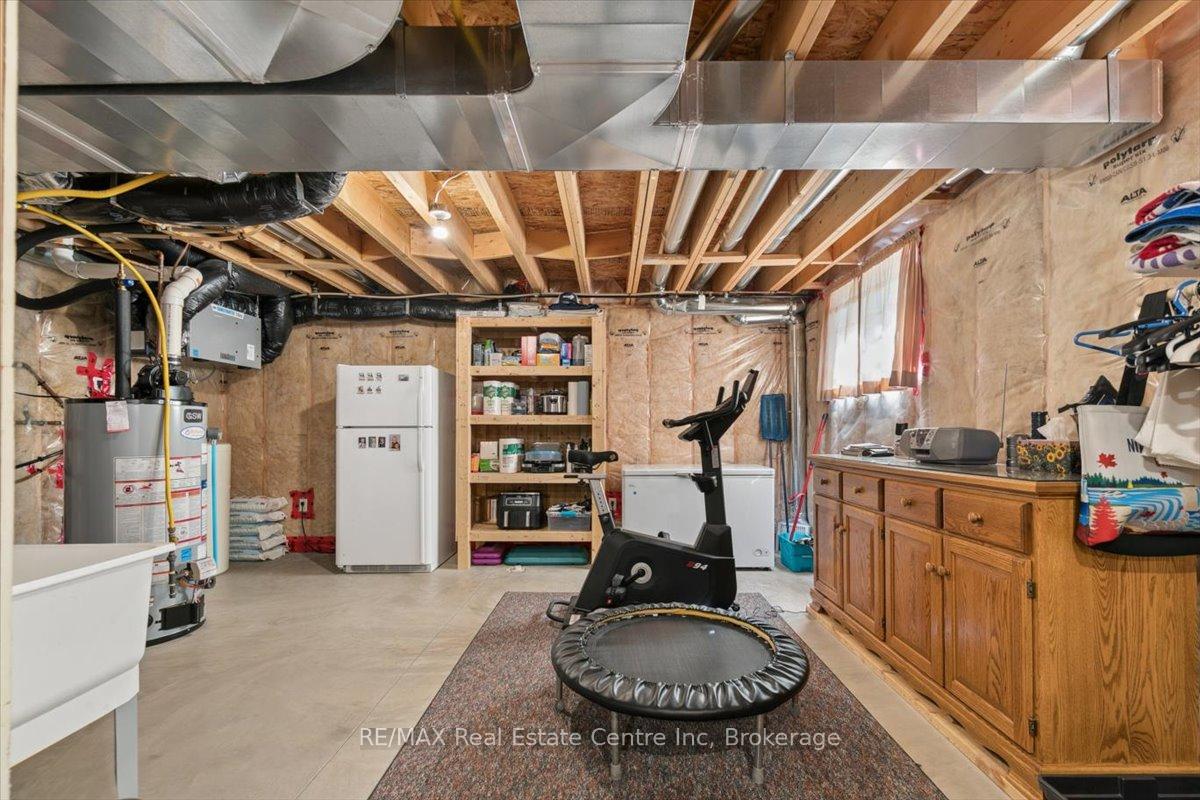 Photo 32 of 128 Ingram Drive, Guelph, Victoria North — HOMEH