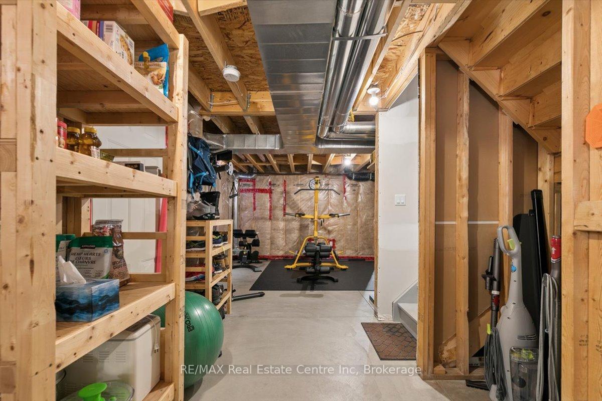 Photo 35 of 128 Ingram Drive, Guelph, Victoria North — HOMEH
