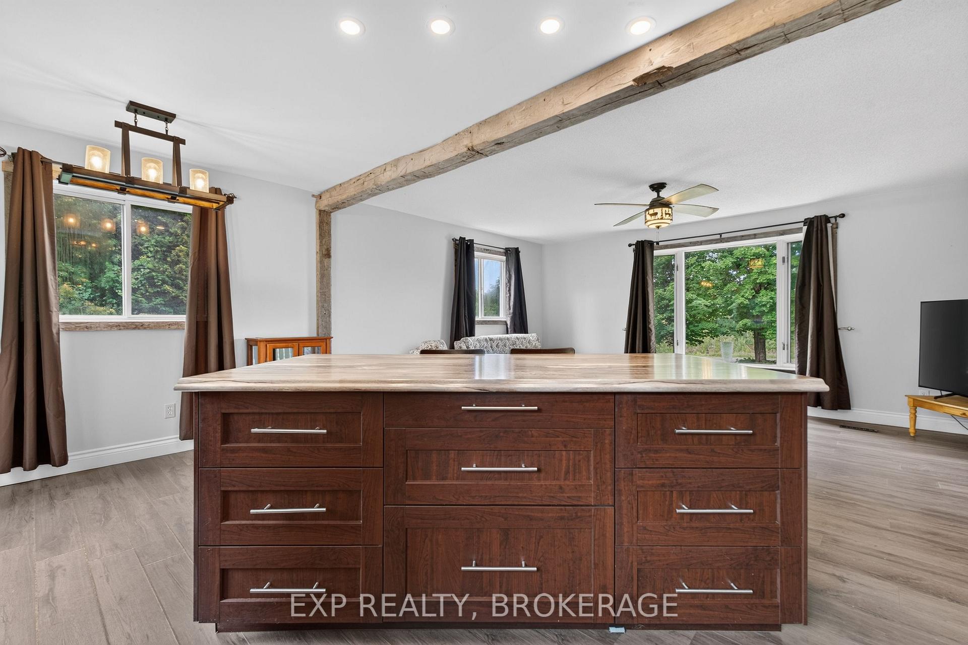 Photo 4 of 9009 Perth Road, Rideau Lakes, Rideau Lakes (North Crosby) Twp — HOMEH