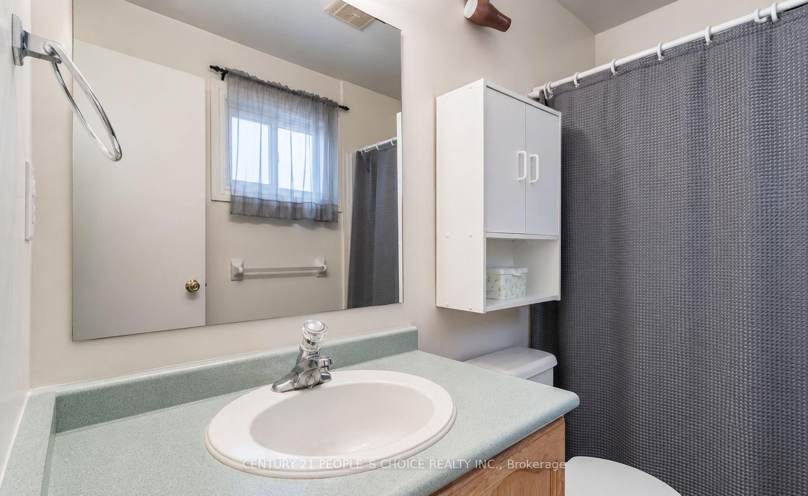 Photo 13 of 186 Pickett Crescent, Barrie, Painswick North — HOMEH