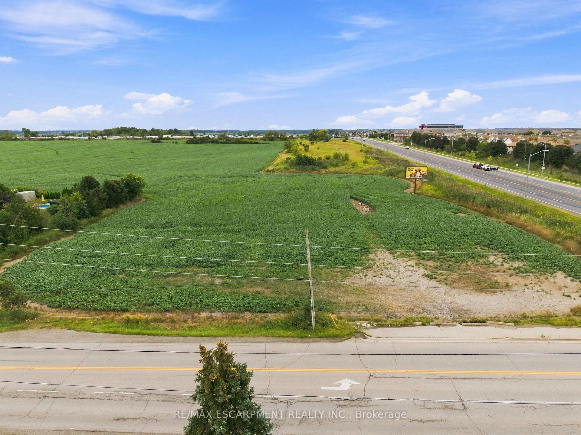 Photo 11 of 2 Highland Road, Hamilton, Stoney Creek — HOMEH