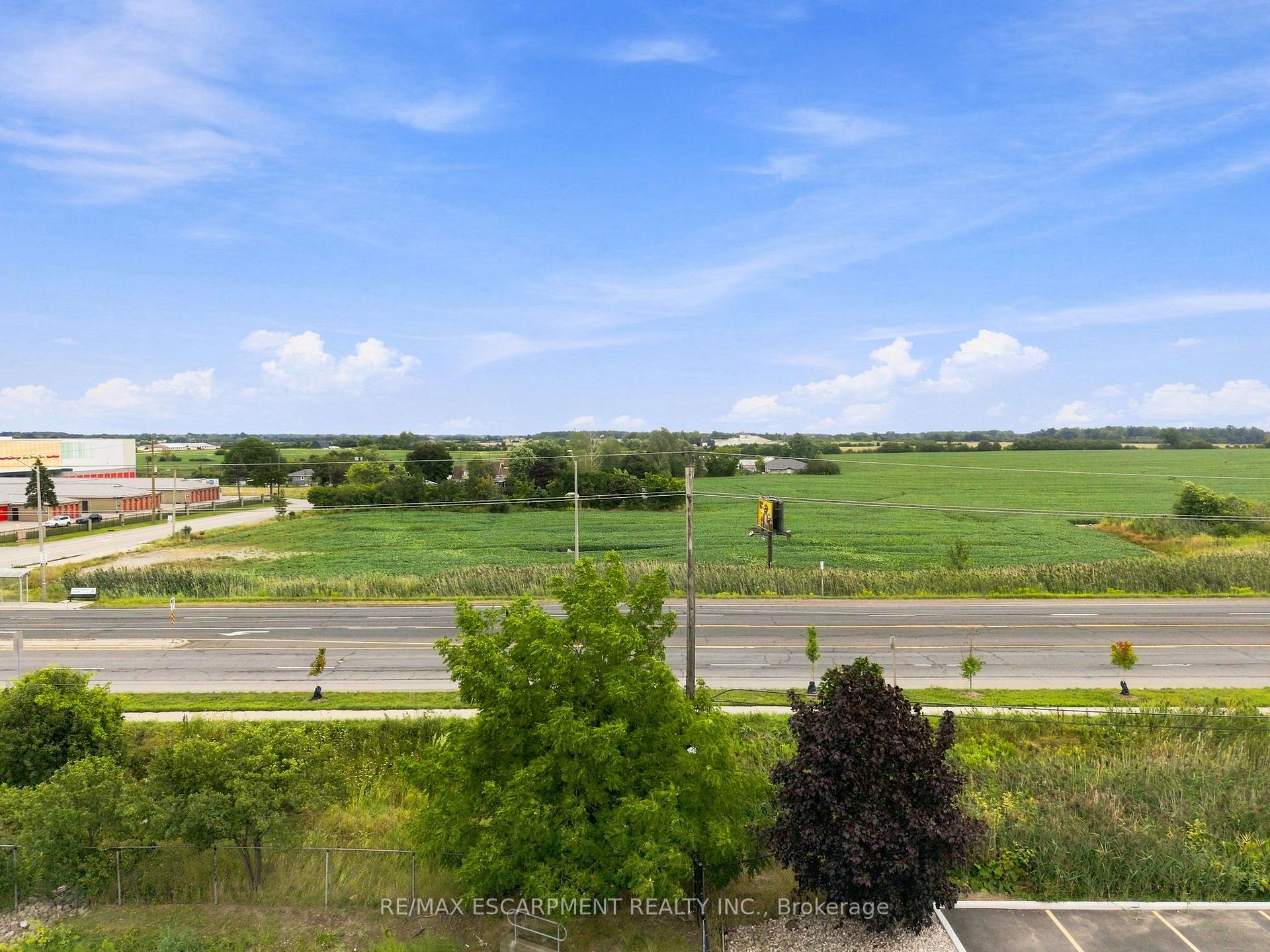 Photo 23 of 2 Highland Road, Hamilton, Stoney Creek — HOMEH