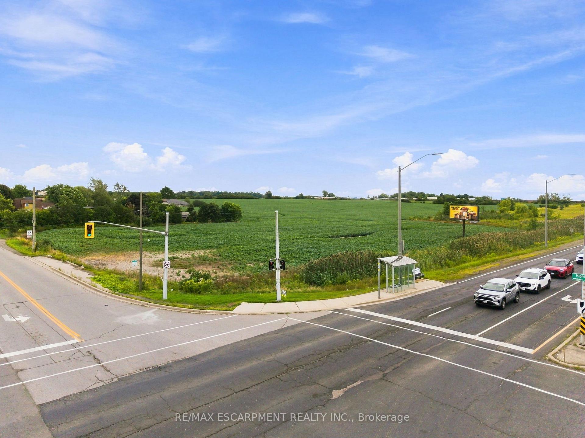 Photo 24 of 2 Highland Road, Hamilton, Stoney Creek — HOMEH