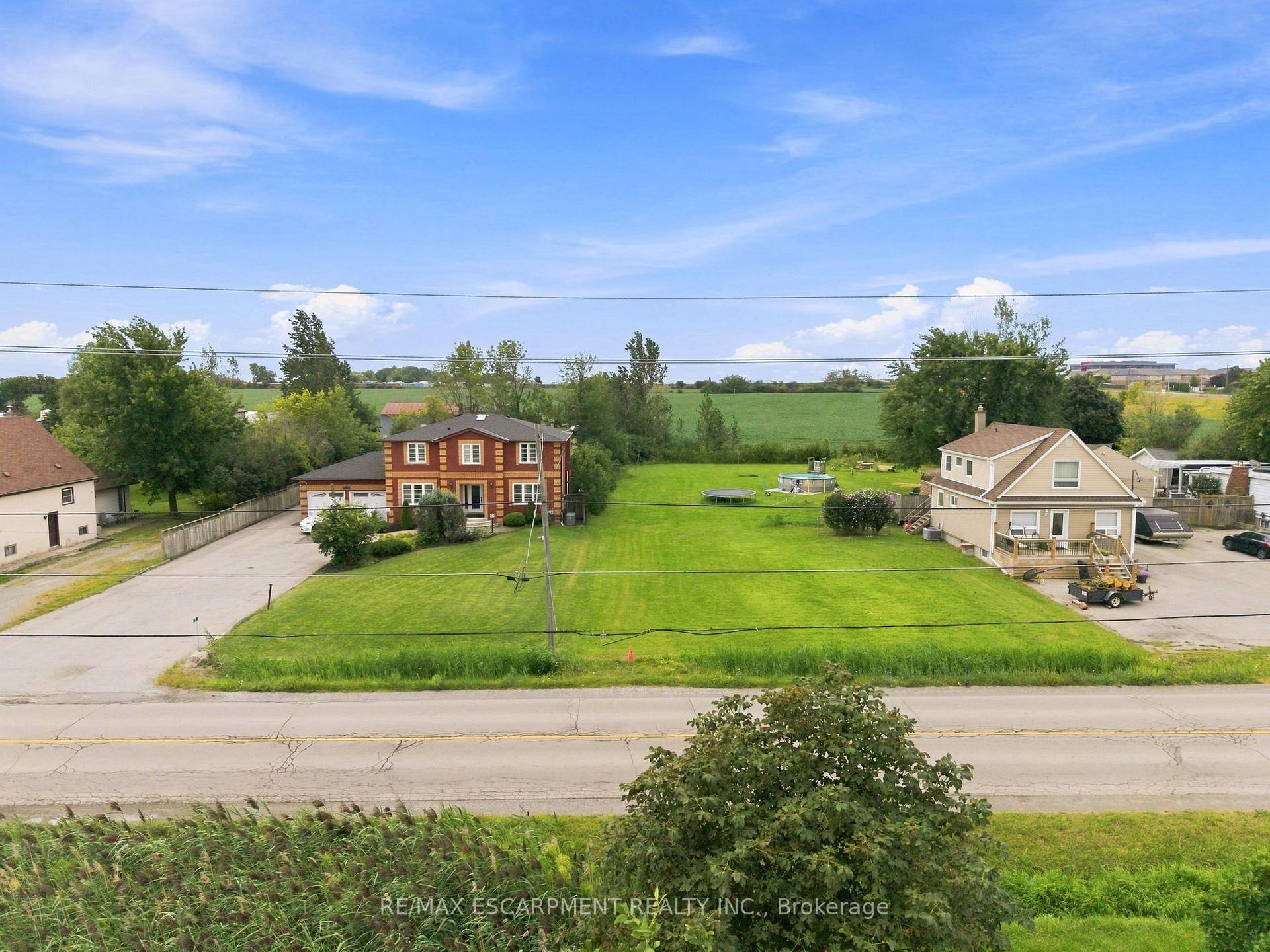 Photo 28 of 2 Highland Road, Hamilton, Stoney Creek — HOMEH
