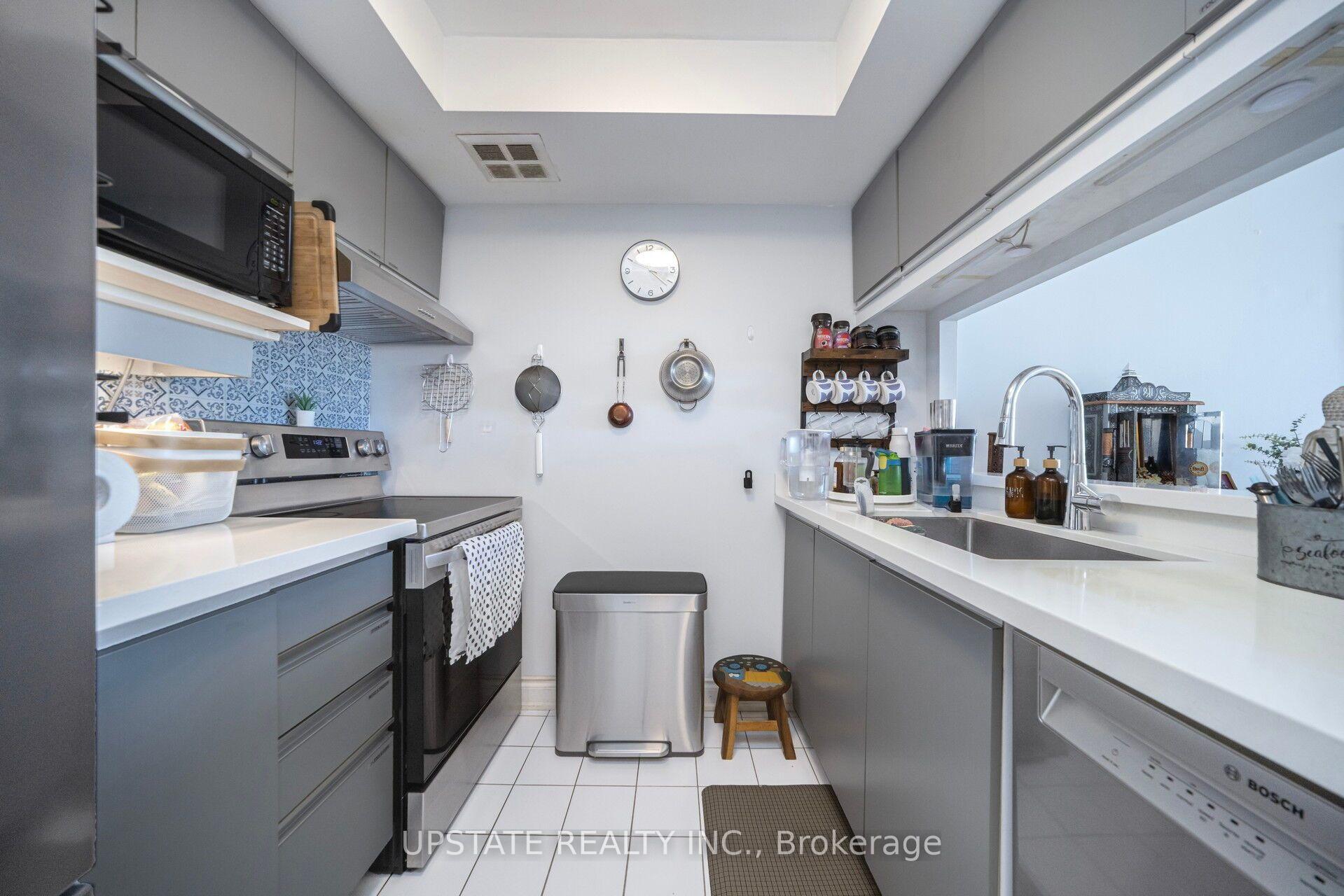 Photo 21 of Unit 1607, 250 Webb Drive, Mississauga, City Centre — HOMEH