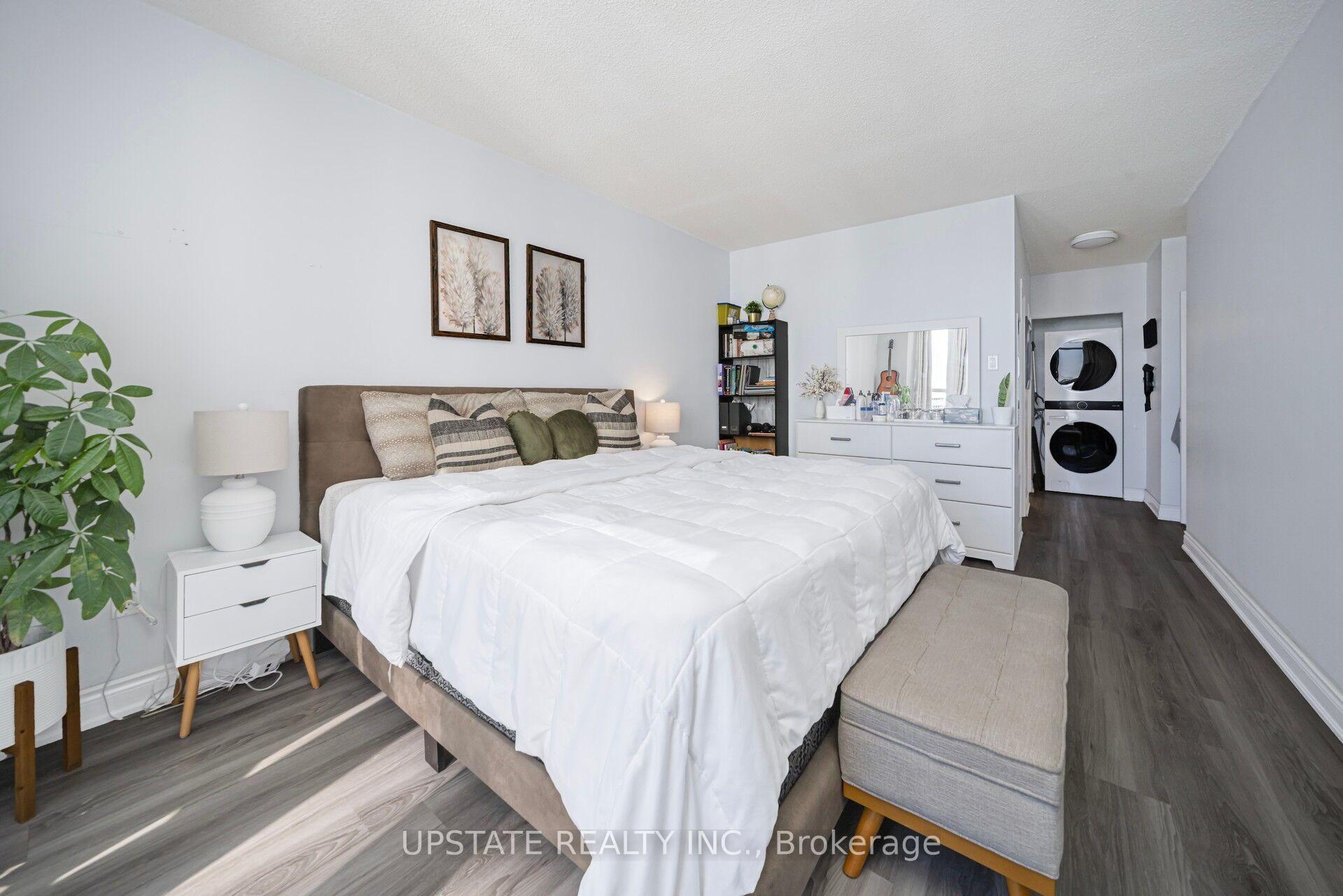 Photo 36 of Unit 1607, 250 Webb Drive, Mississauga, City Centre — HOMEH