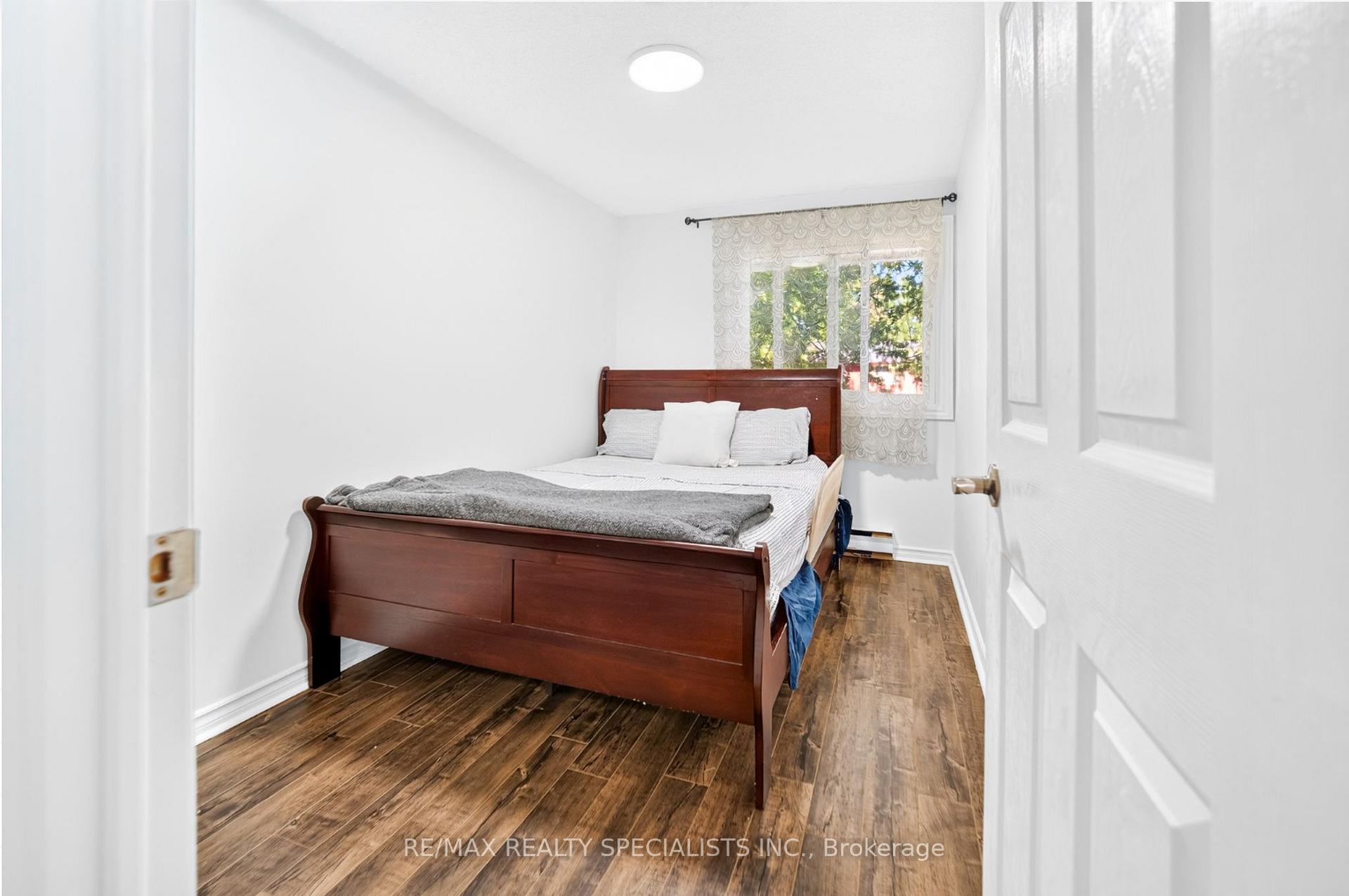 Photo 20 of 24 Garrison Square, Brampton, Northgate — HOMEH
