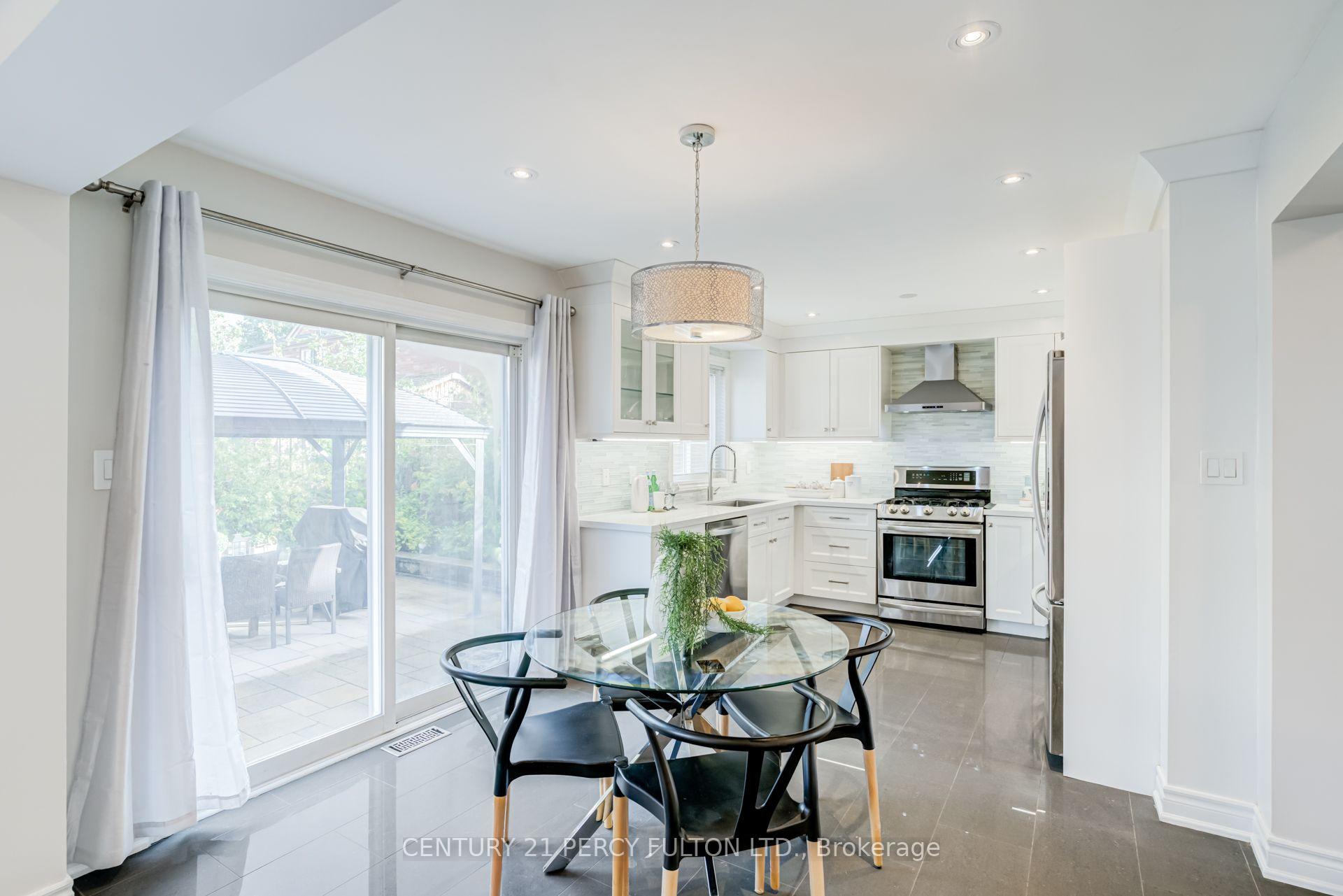 Photo 15 of 9 Urwin Street, Ajax, Northeast Ajax — HOMEH