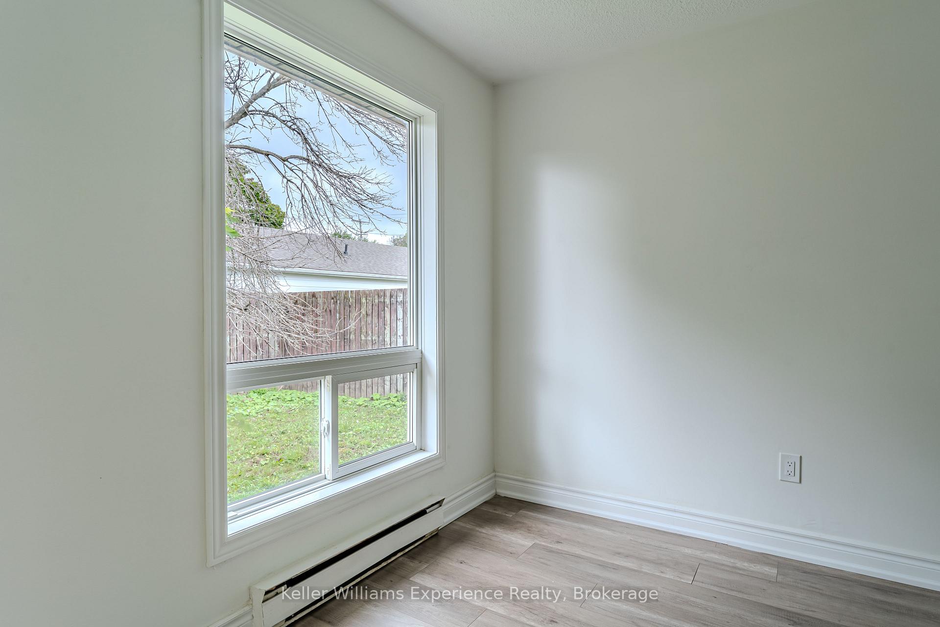 Photo 18 of 1088 8th Street E, Owen Sound — HOMEH