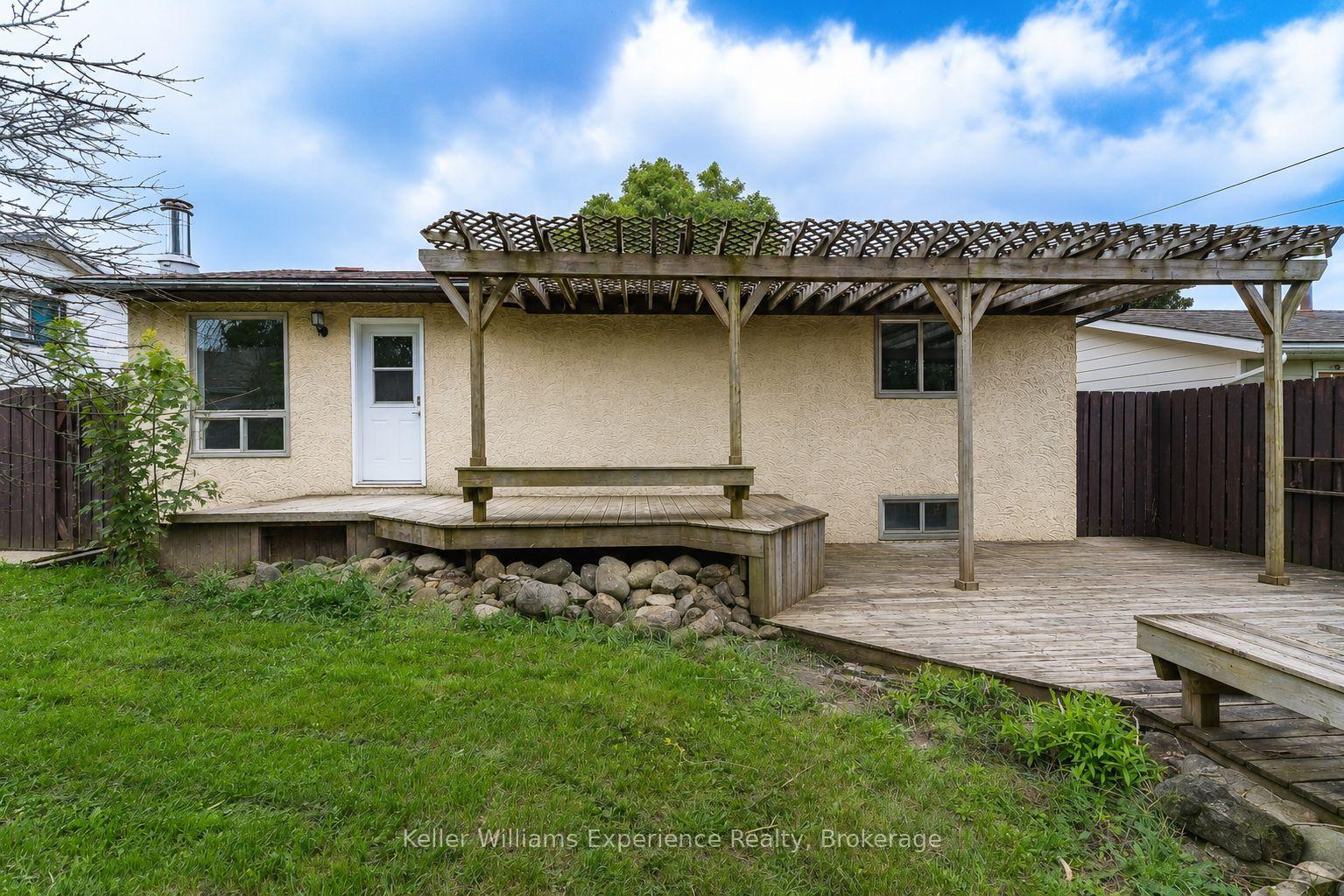 Photo 43 of 1088 8th Street E, Owen Sound — HOMEH