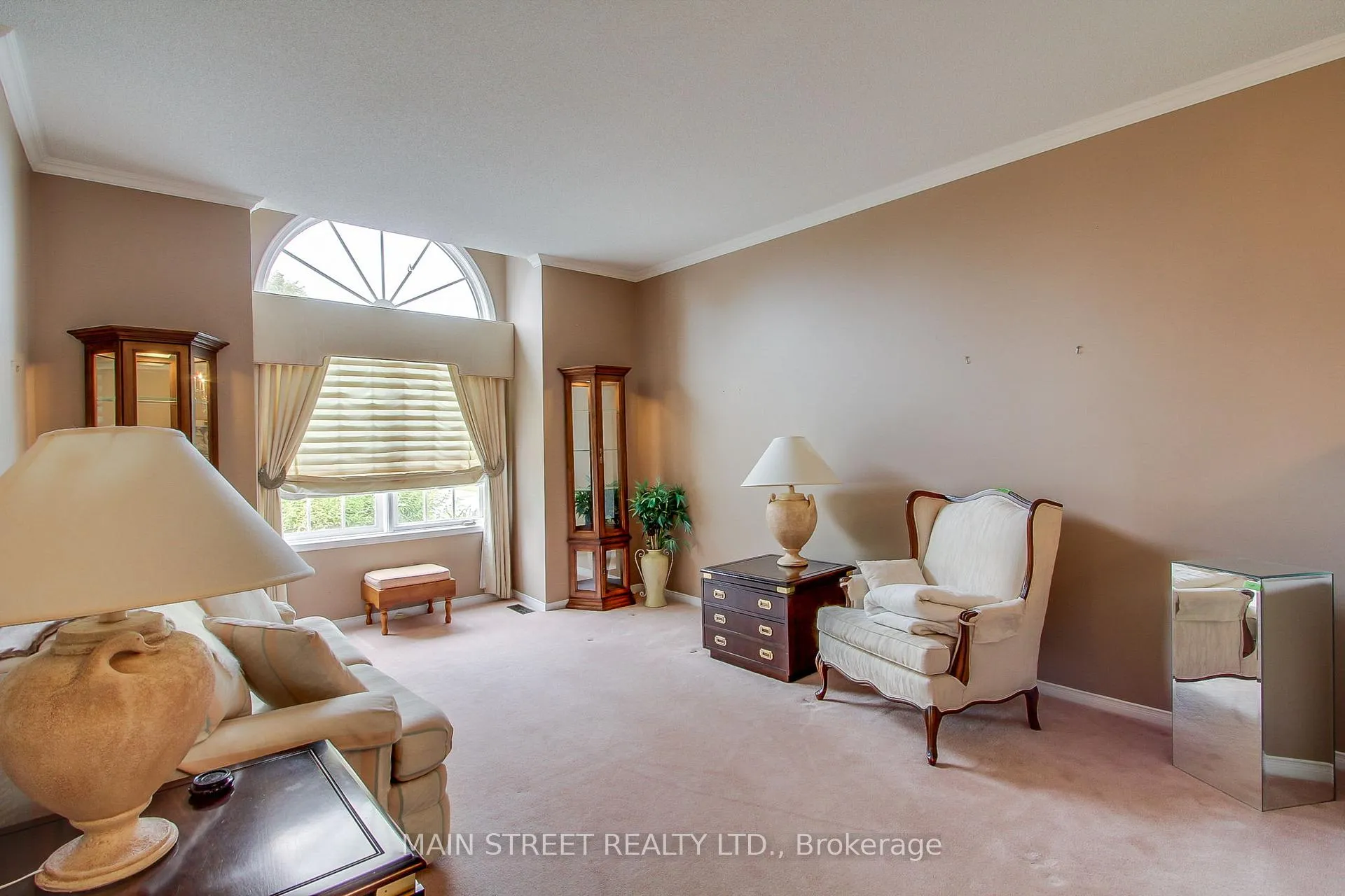 Photo 5 of 40 Chalmers Drive, Barrie, Painswick South — HOMEH