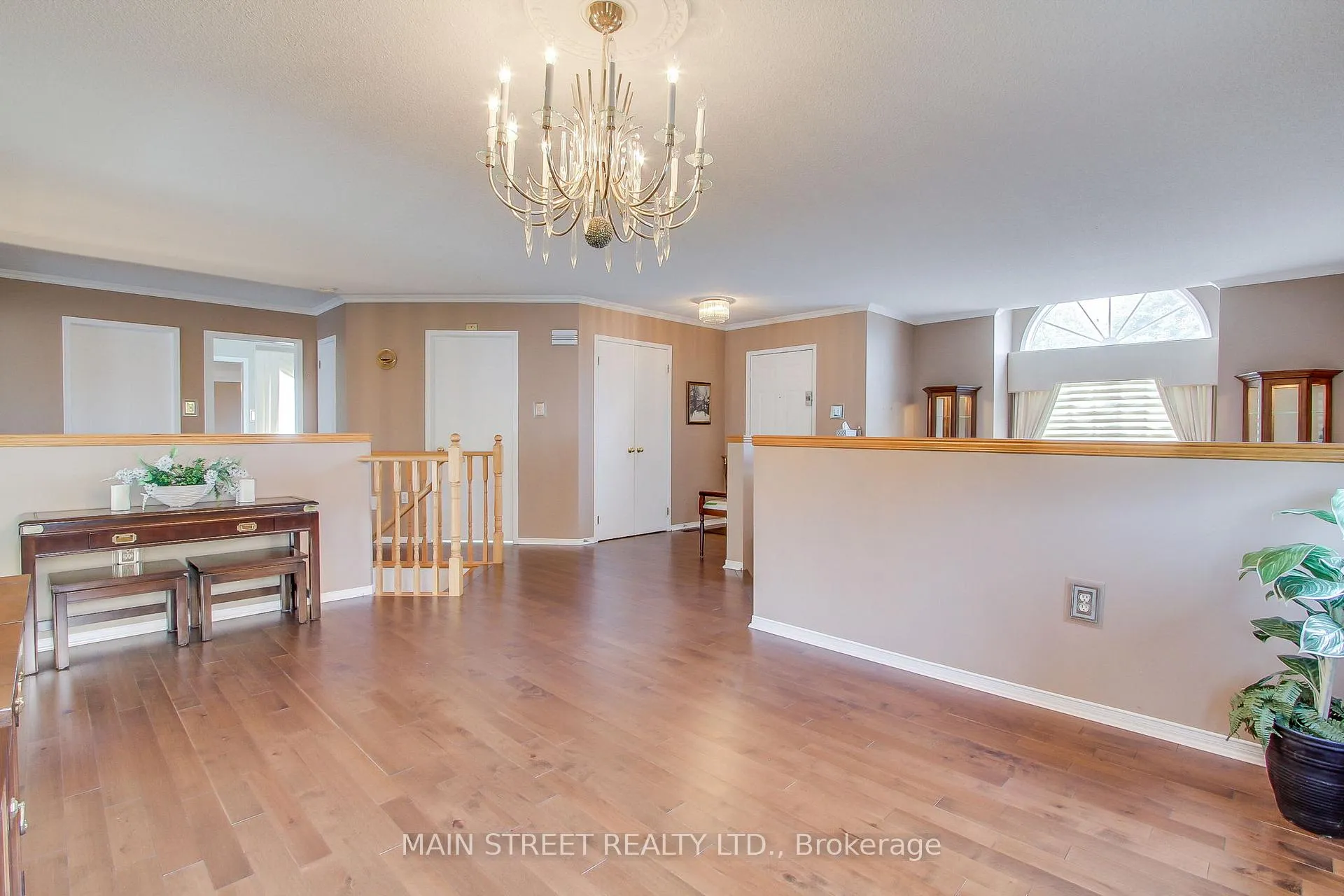 Photo 9 of 40 Chalmers Drive, Barrie, Painswick South — HOMEH
