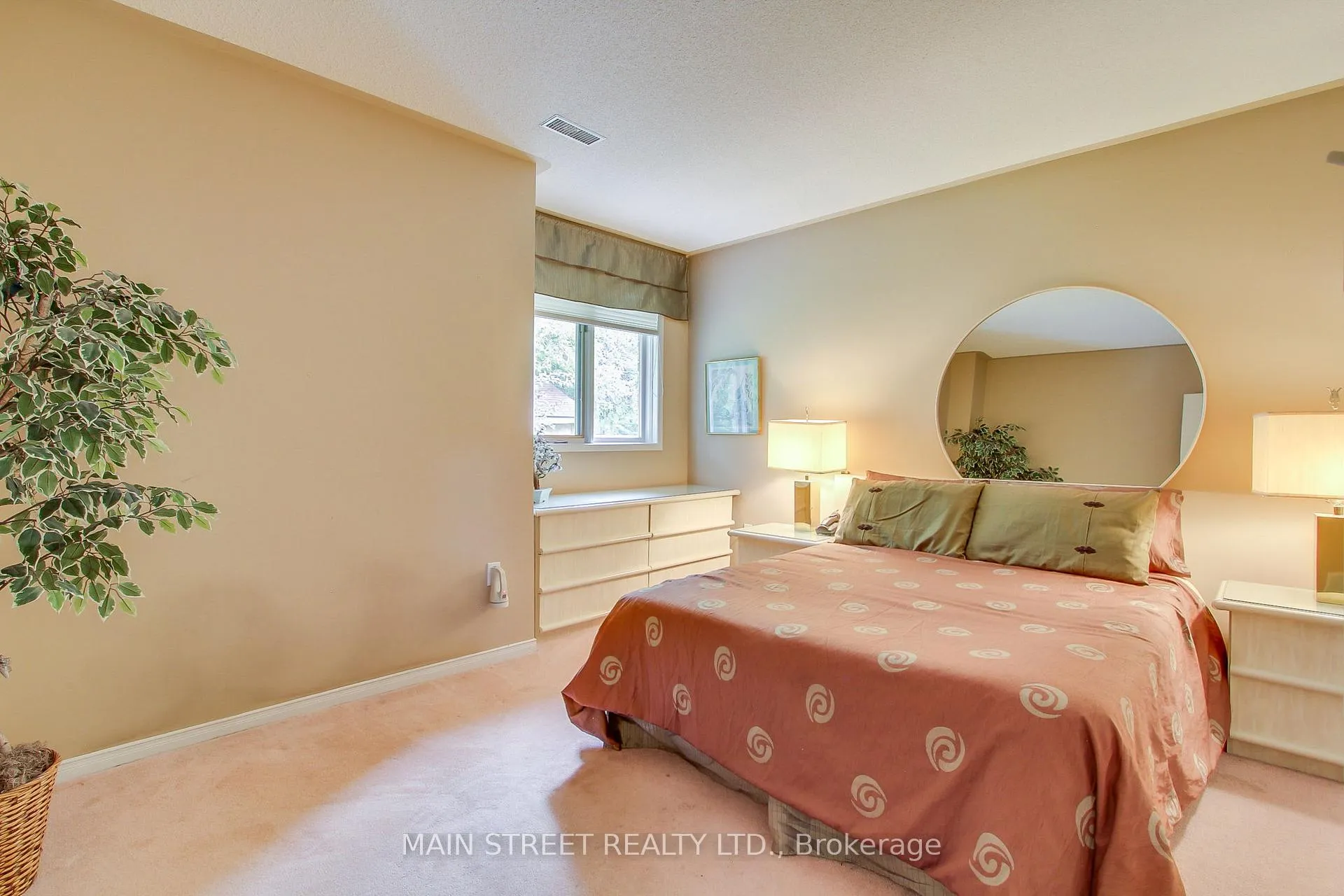 Photo 24 of 40 Chalmers Drive, Barrie, Painswick South — HOMEH