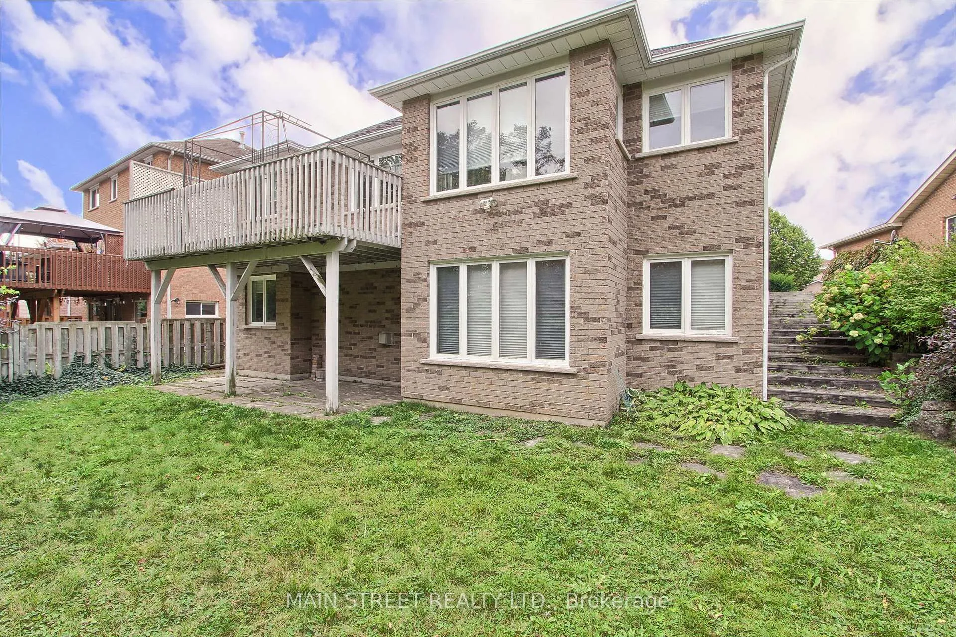 Photo 31 of 40 Chalmers Drive, Barrie, Painswick South — HOMEH