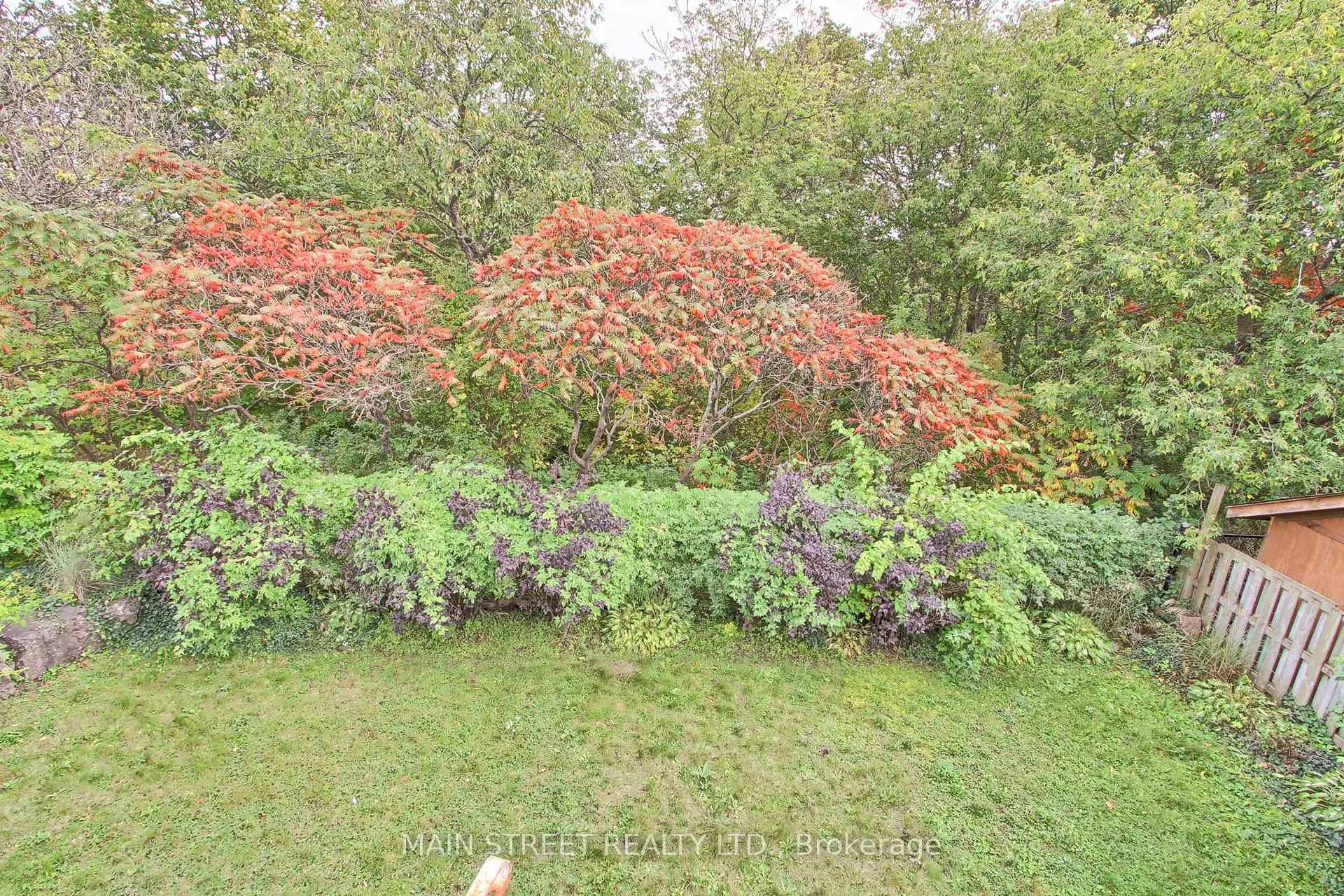 Photo 33 of 40 Chalmers Drive, Barrie, Painswick South — HOMEH
