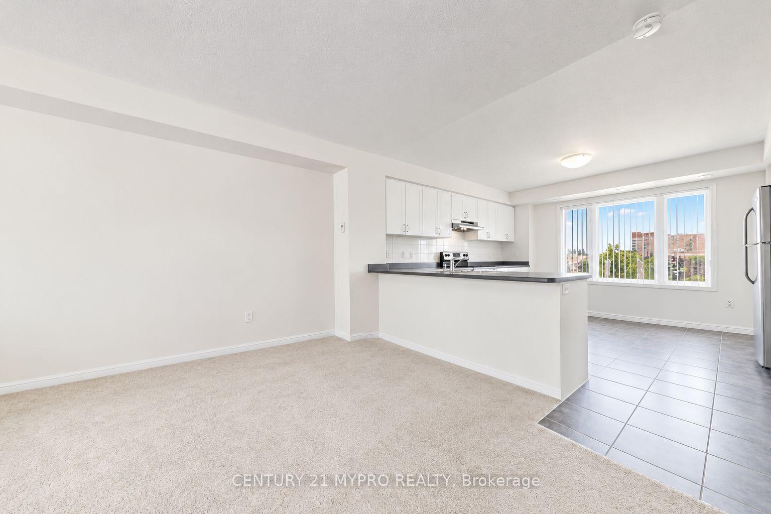 Photo 6 of Unit 3, 2895 Hazelton Place E, Mississauga, Central Erin Mills — HOMEH