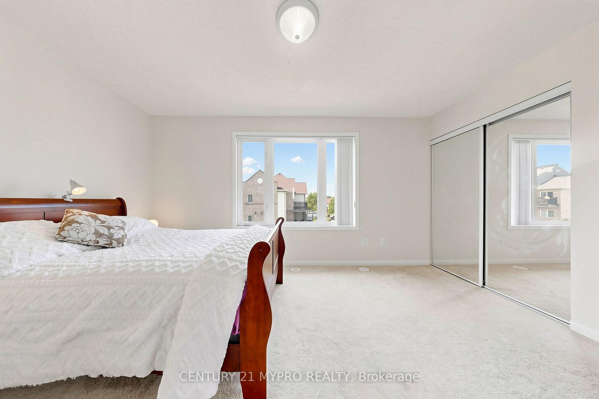Photo 17 of Unit 3, 2895 Hazelton Place E, Mississauga, Central Erin Mills — HOMEH
