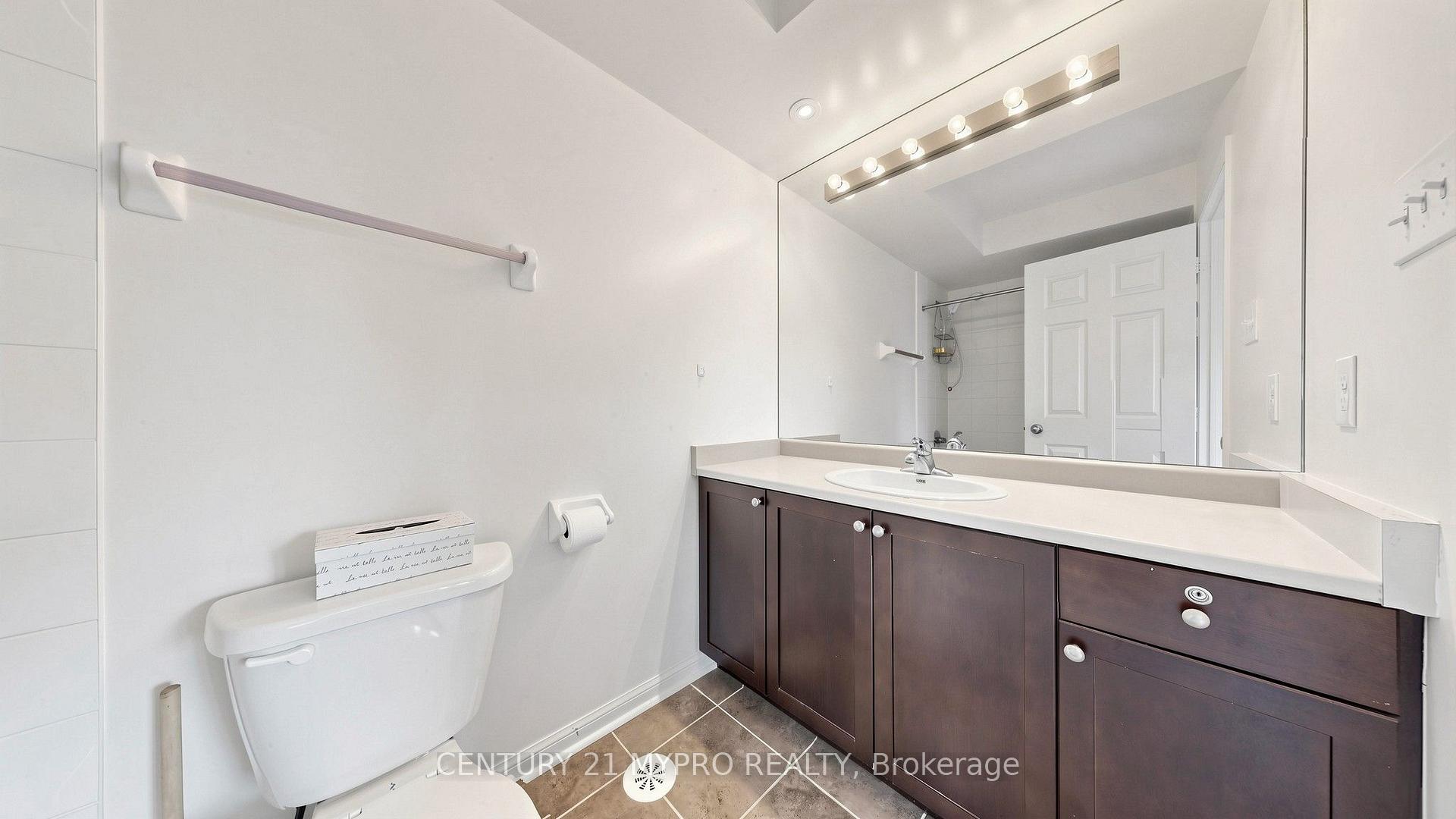 Photo 20 of Unit 3, 2895 Hazelton Place E, Mississauga, Central Erin Mills — HOMEH