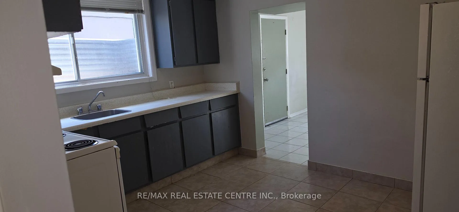 Photo 4 of 18 High Street, Waterloo, Lakeshore Village — HOMEH