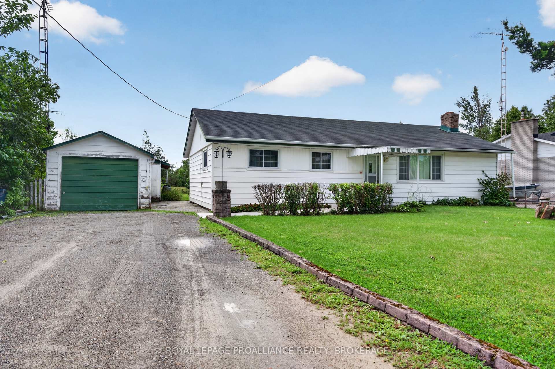 Photo of 2871 Burbrook Road
