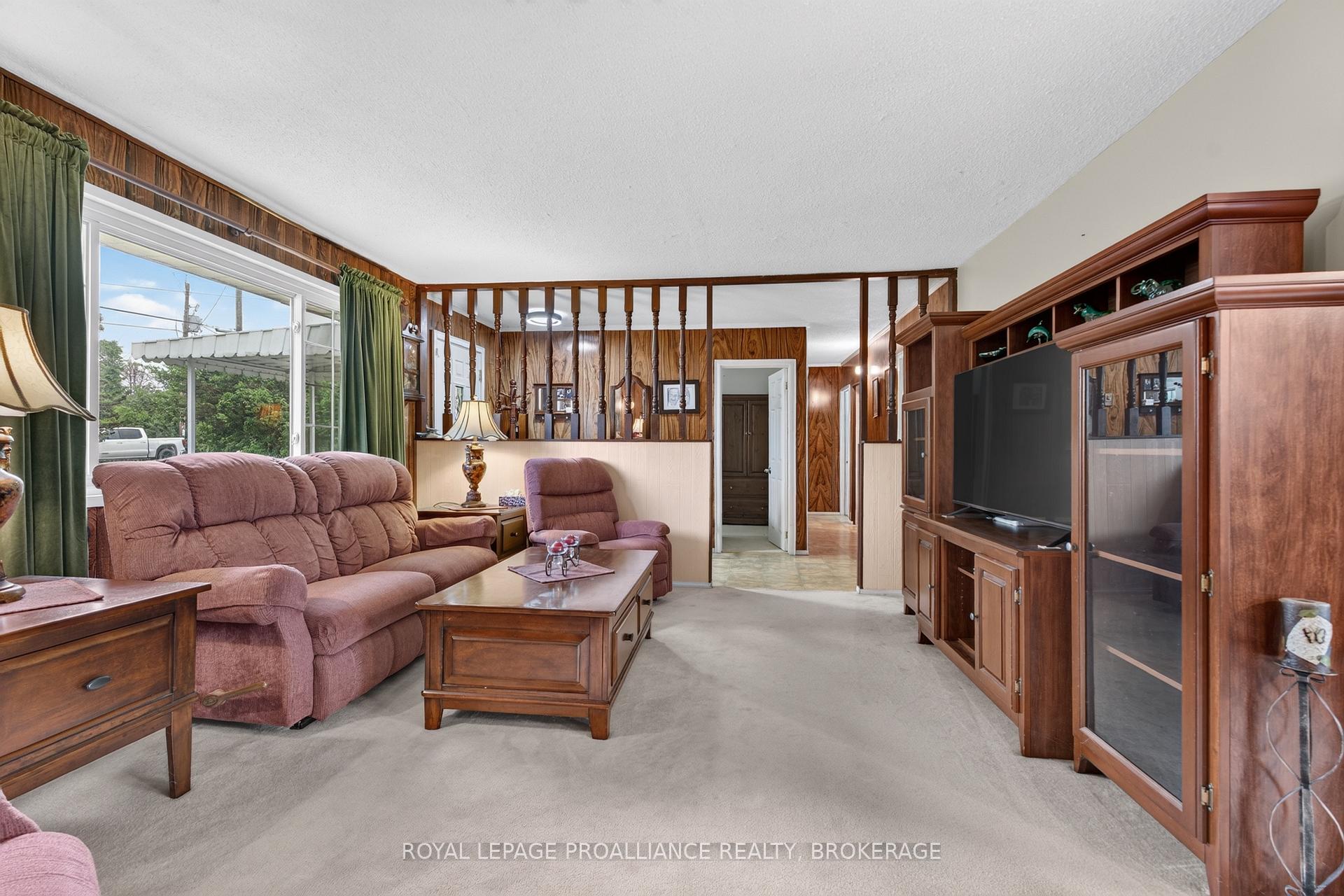 Photo 4 of 2871 Burbrook Road, Kingston, City North of 401 — HOMEH
