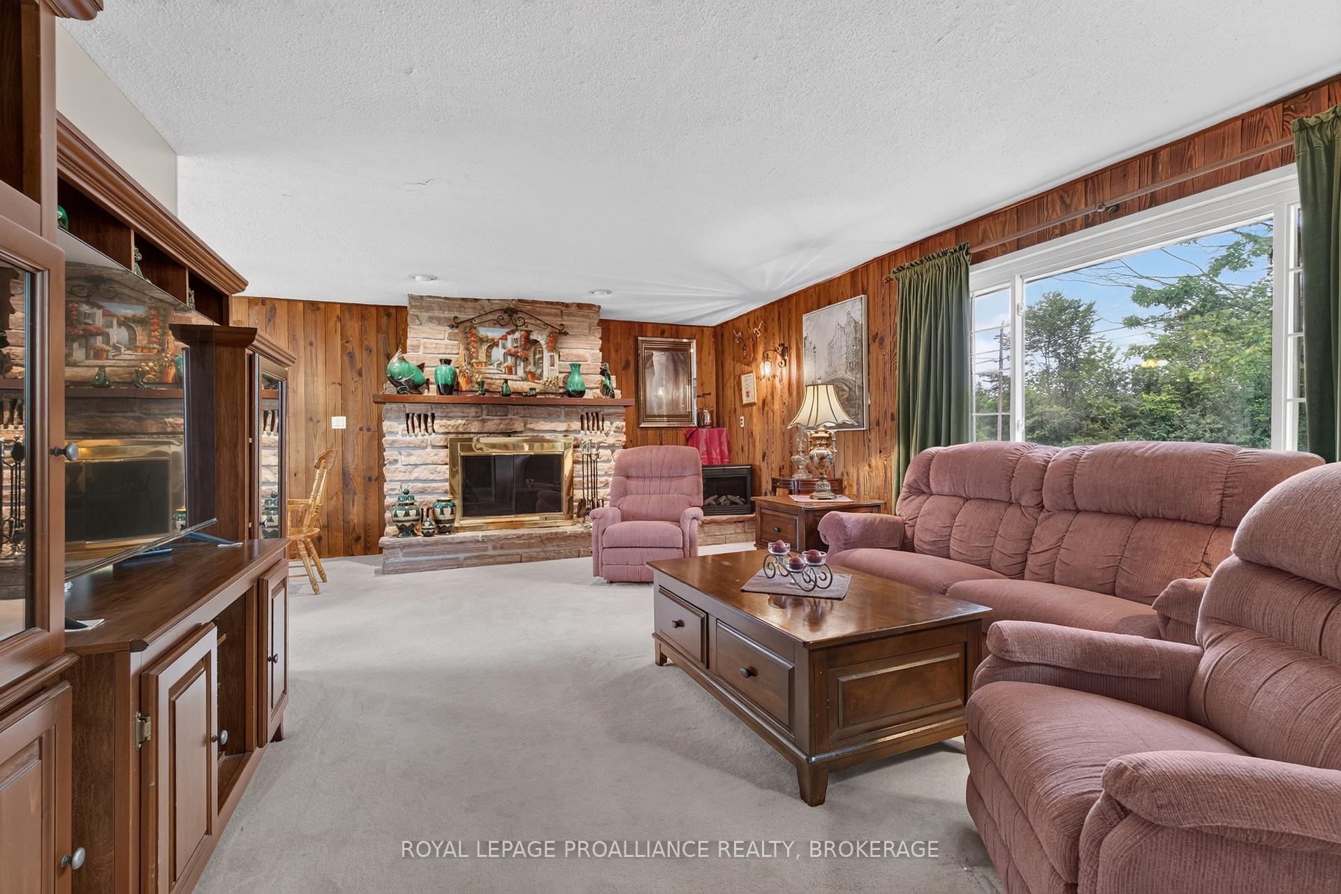 Photo 5 of 2871 Burbrook Road, Kingston, City North of 401 — HOMEH