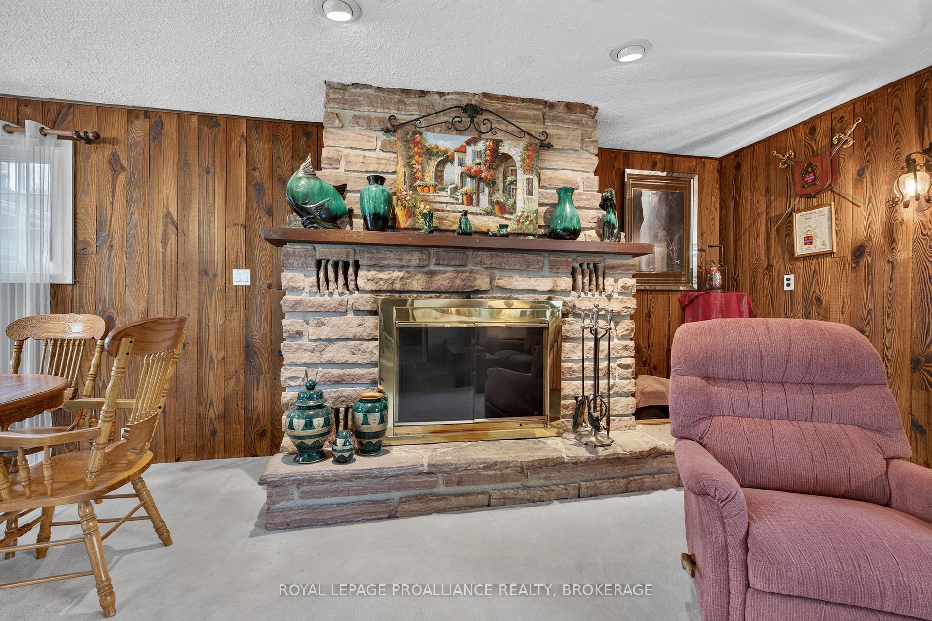 Photo 6 of 2871 Burbrook Road, Kingston, City North of 401 — HOMEH