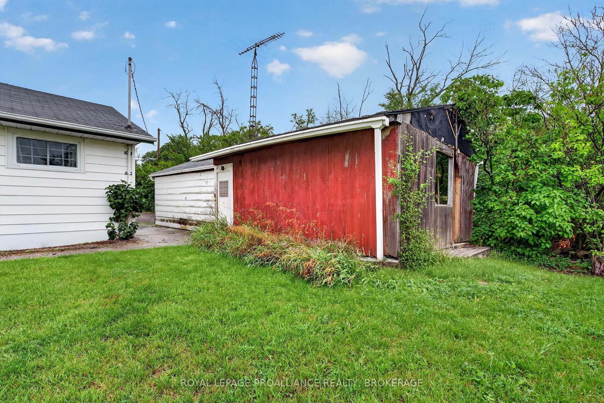 Photo 33 of 2871 Burbrook Road, Kingston, City North of 401 — HOMEH