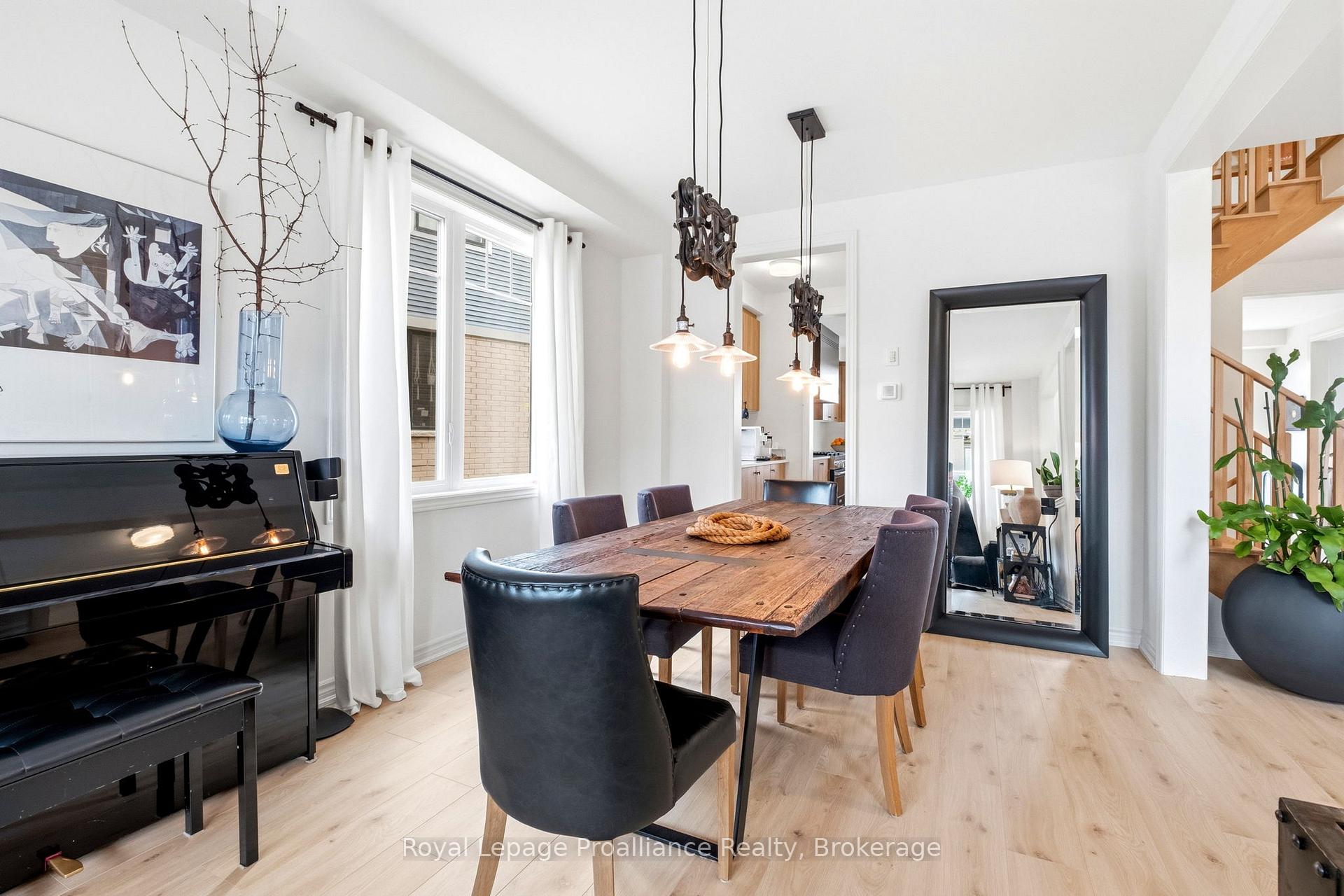 Photo 12 of 998 Trailsview Avenue, Cobourg — HOMEH