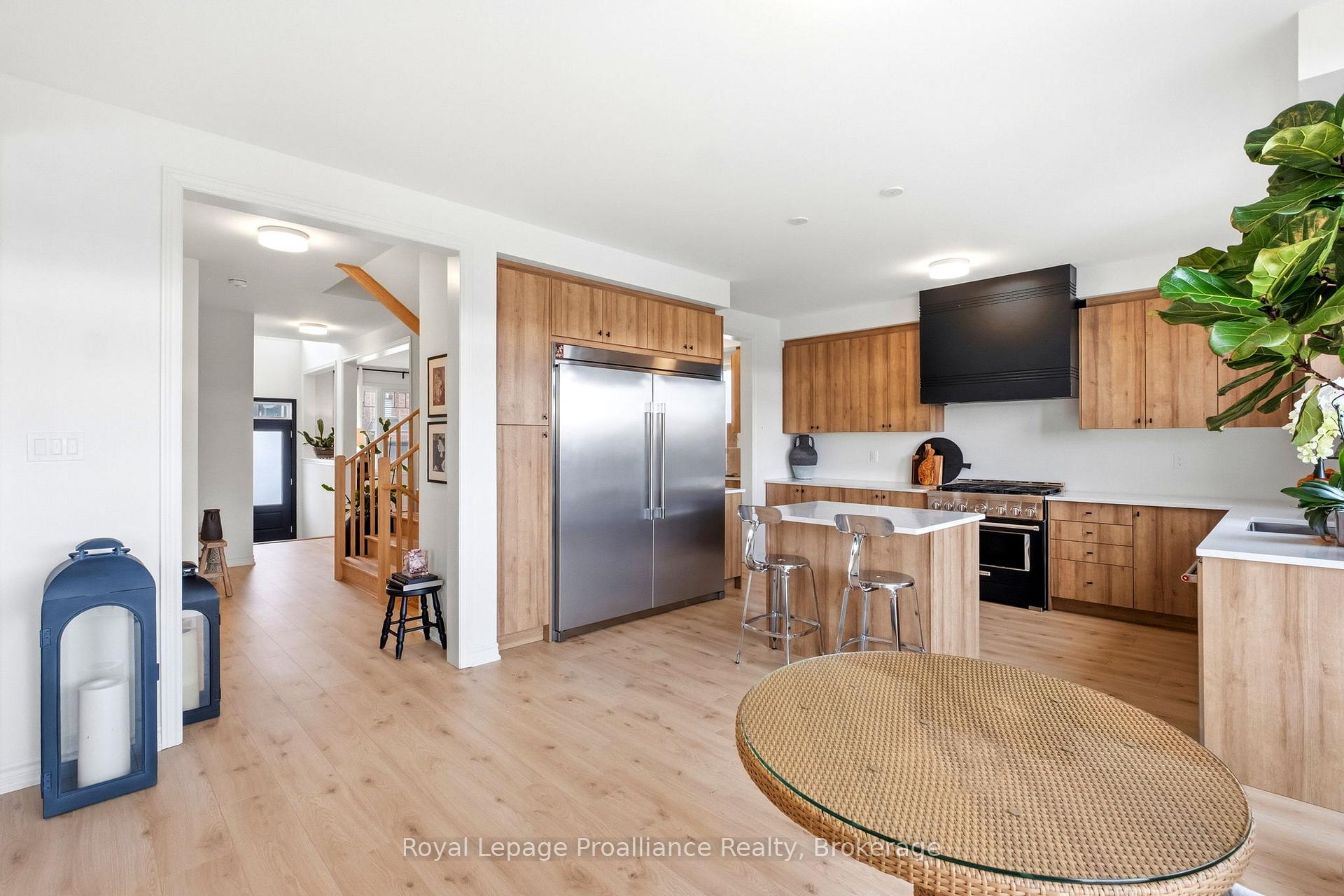 Photo 14 of 998 Trailsview Avenue, Cobourg — HOMEH