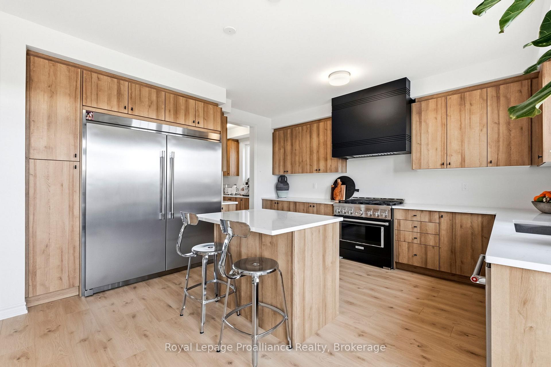 Photo 20 of 998 Trailsview Avenue, Cobourg — HOMEH