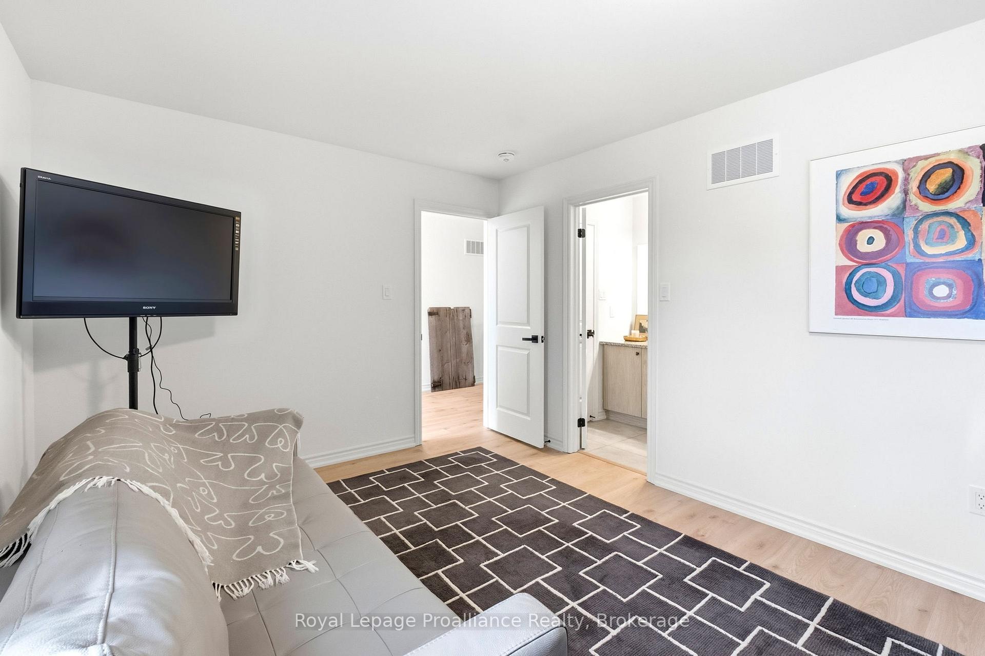 Photo 37 of 998 Trailsview Avenue, Cobourg — HOMEH