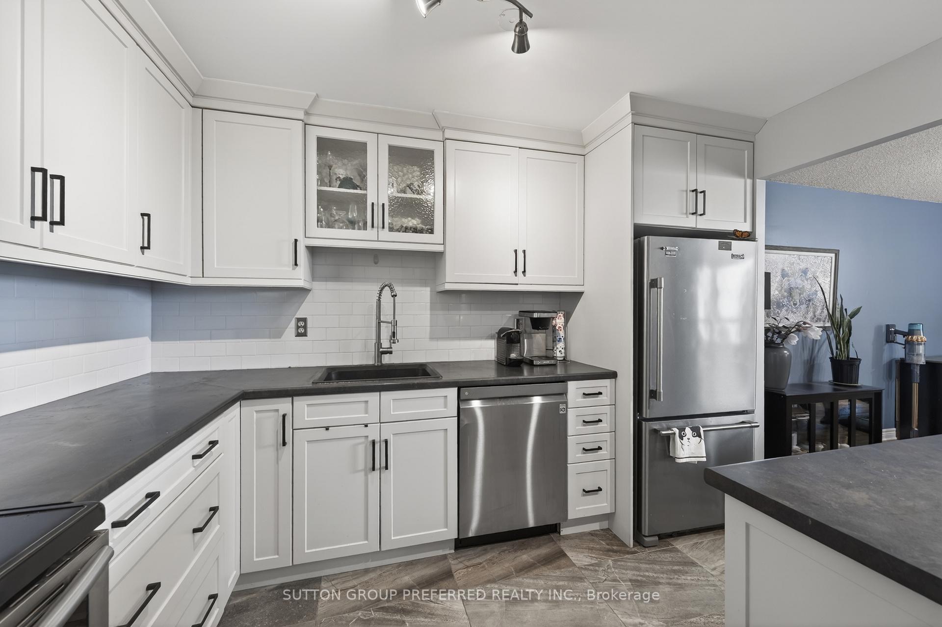 Photo 8 of Unit 704, 363 Colborne Street, London, East K — HOMEH