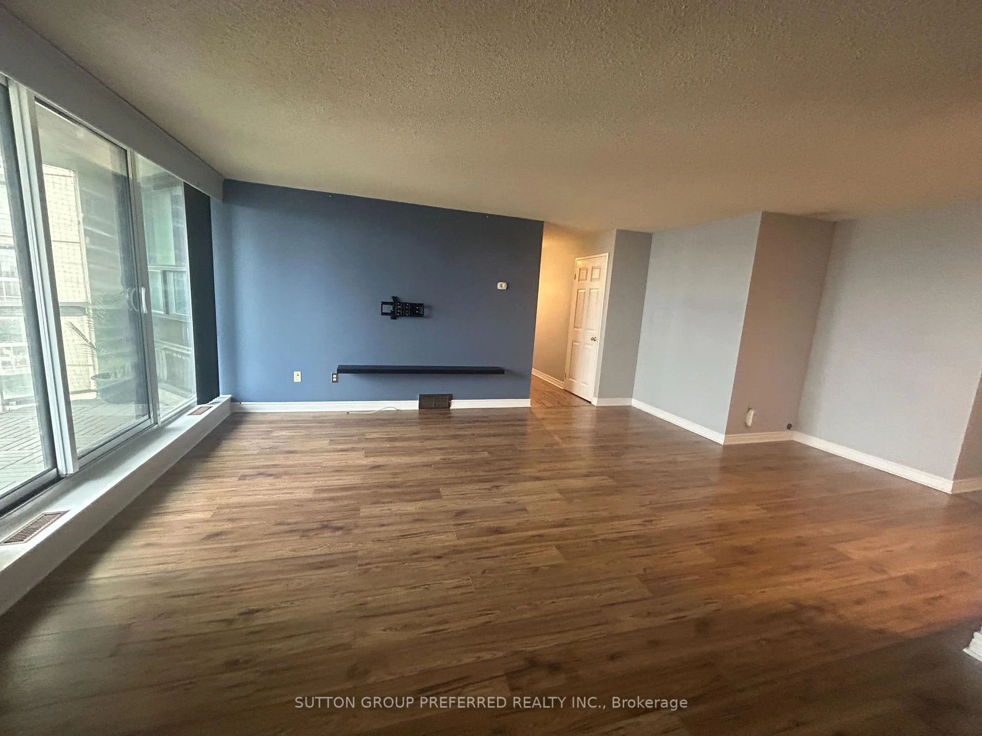 Photo 41 of Unit 704, 363 Colborne Street, London, East K — HOMEH