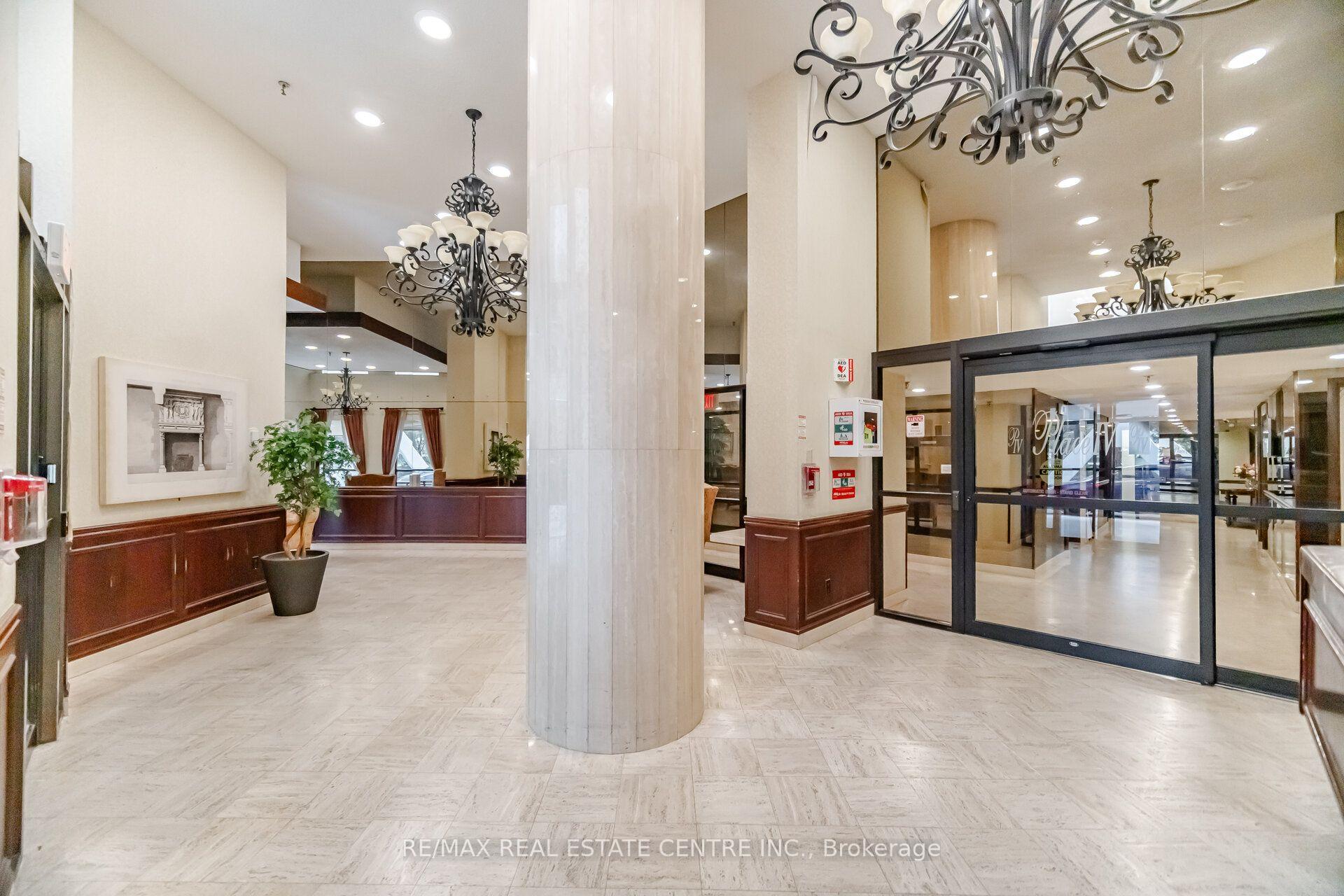 Photo 3 of Unit 2601, 3650 Kaneff Crescent, Mississauga, Mississauga Valleys — HOMEH
