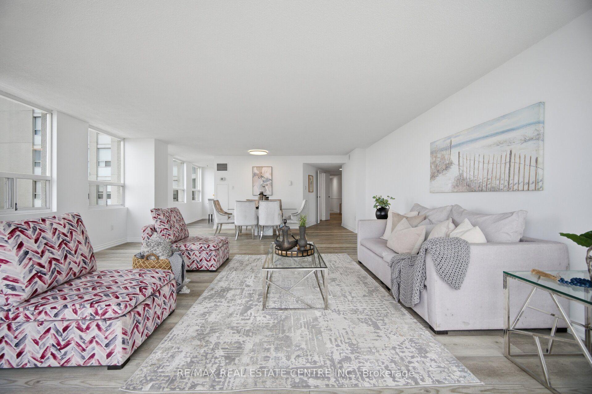 Photo 17 of Unit 2601, 3650 Kaneff Crescent, Mississauga, Mississauga Valleys — HOMEH